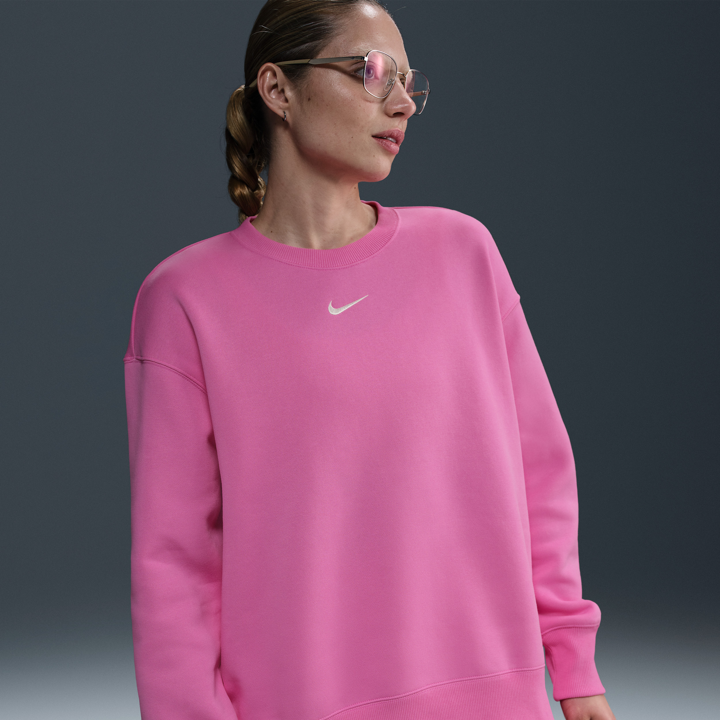 Women's Nike Sportswear Phoenix Fleece Oversized Crew-Neck Sweatshirt in Pink | FZ4270-675 | Nike (US)