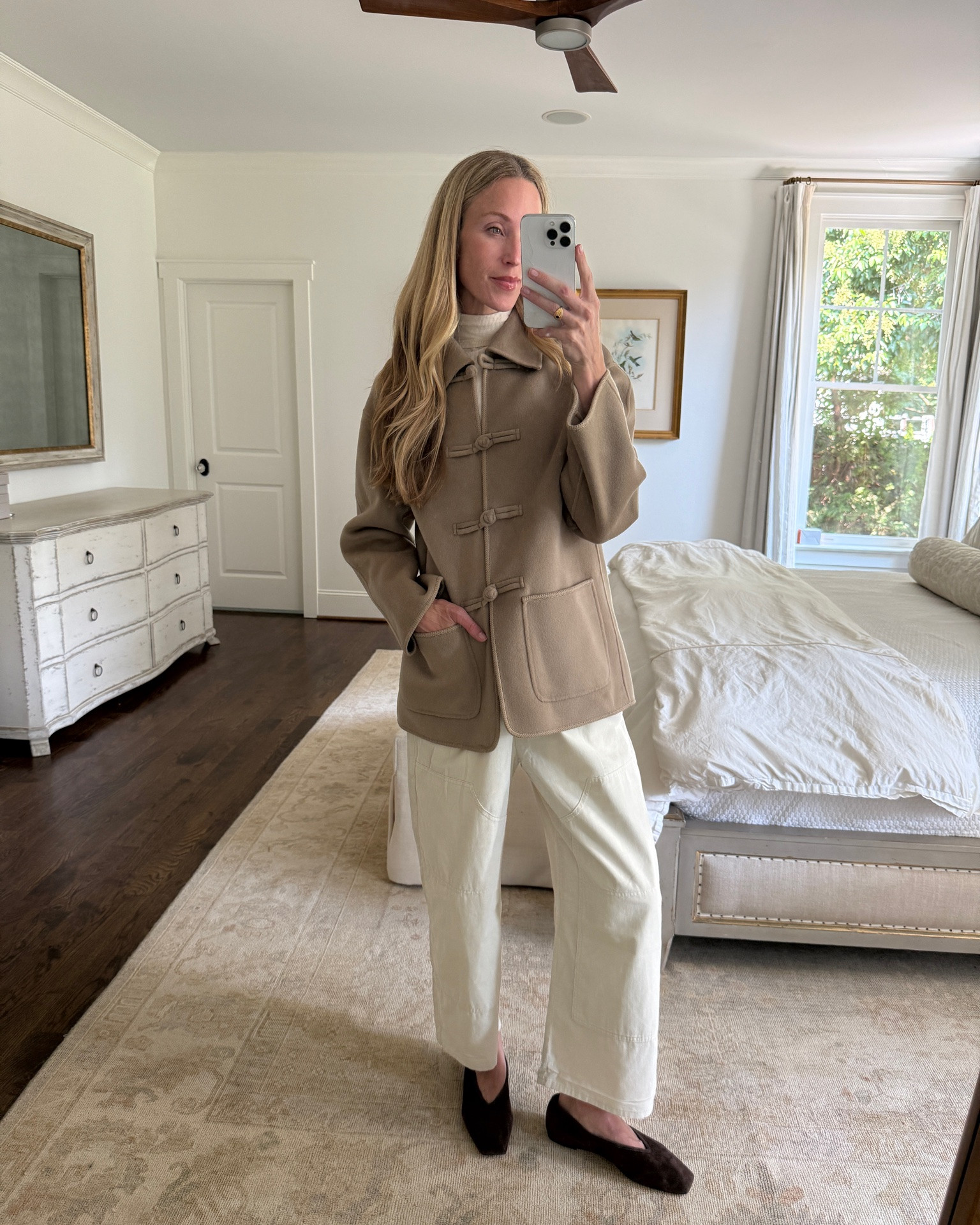 How to style the @jcrew Luna cord pant later 🍂🍁 Size down! Linked more colors and finishes I love for now into fall

#LTKgrwm #LTKootd #LTKSeasonal