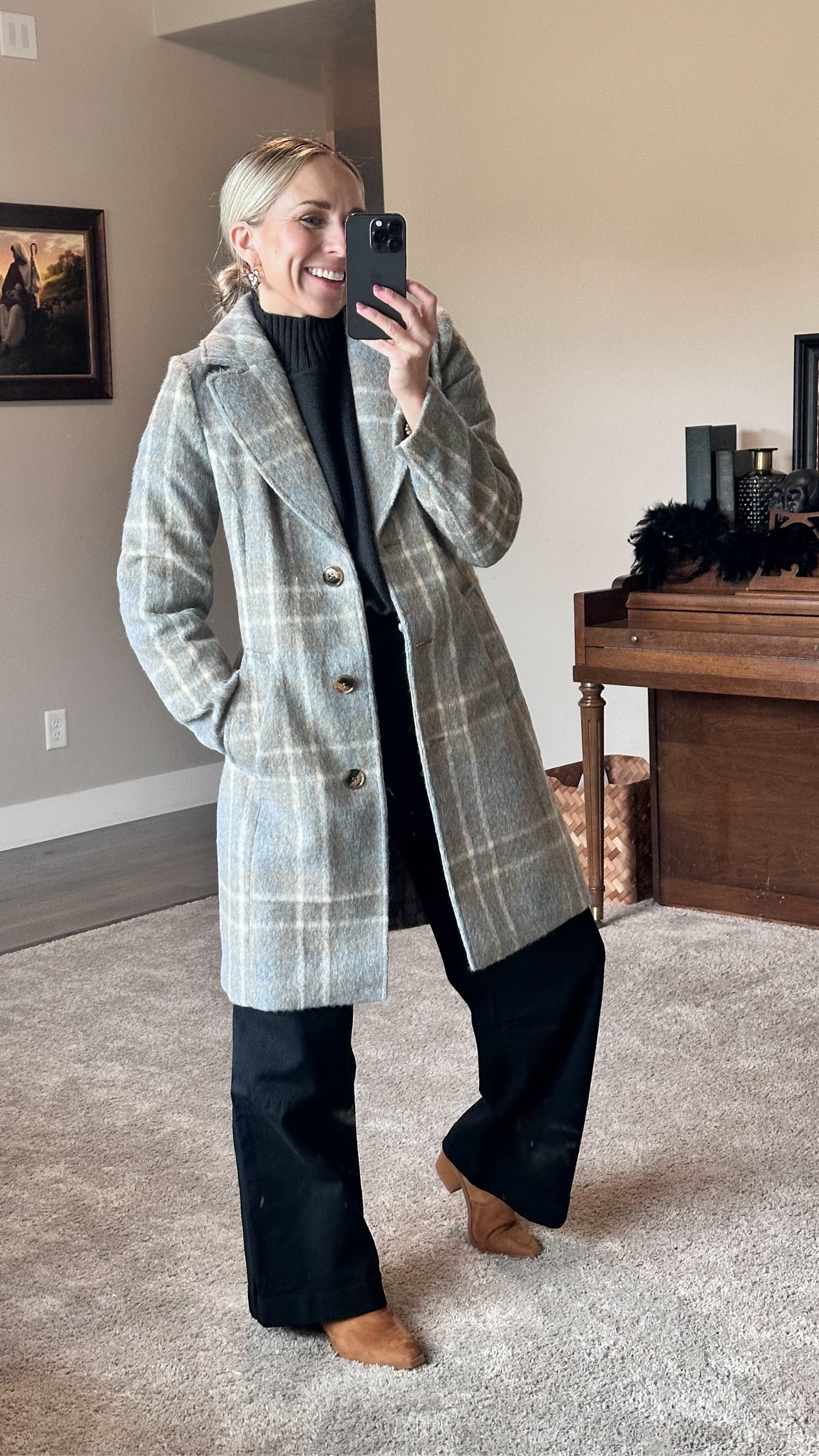 This coat is just the greatest thing I have put on in a while! Cant believe it’s under $50!

Jeans: wearing size 0
Coat: XS
Sweater: S
Shoes: 6.5

#LTKFindsUnder50 #LTKSeasonal #LTKHoliday