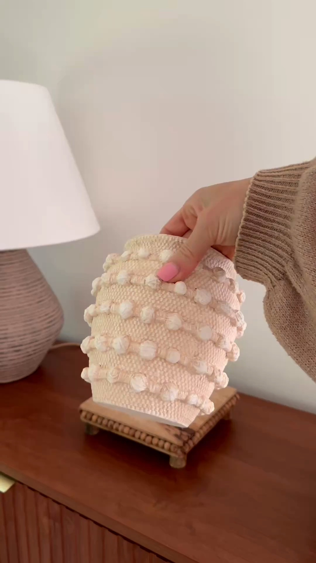 Obsessed with this textured vase and the price is amazing! 😍

#LTKHome #LTKU #LTKSeasonal