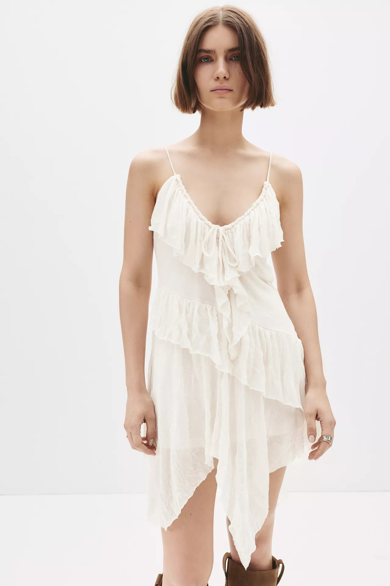 Short asymmetric ruffle dress | PULL and BEAR UK