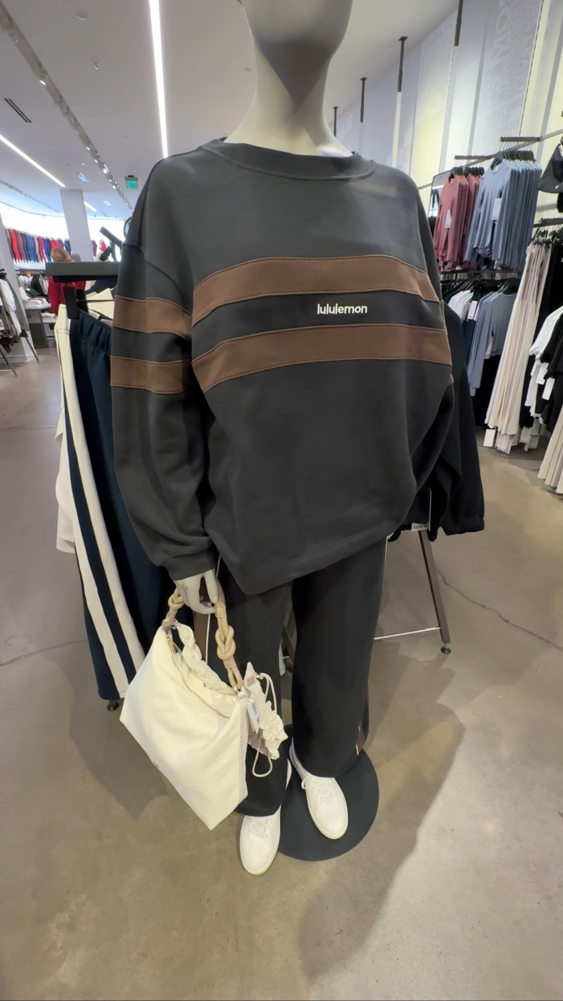 lululemon track set

#LTKSeasonal #LTKootd #LTKActive