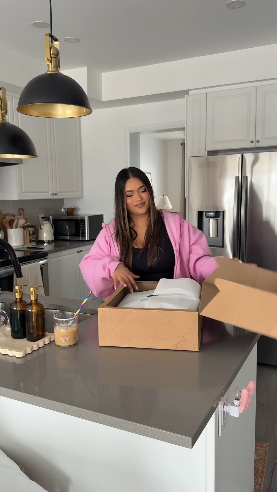 Chatty Zara unboxing! Some spring finds I ordered! 

#zarahaul #zarafinds #newinzara 

#LTKootd #LTKMidsize #LTKvlog