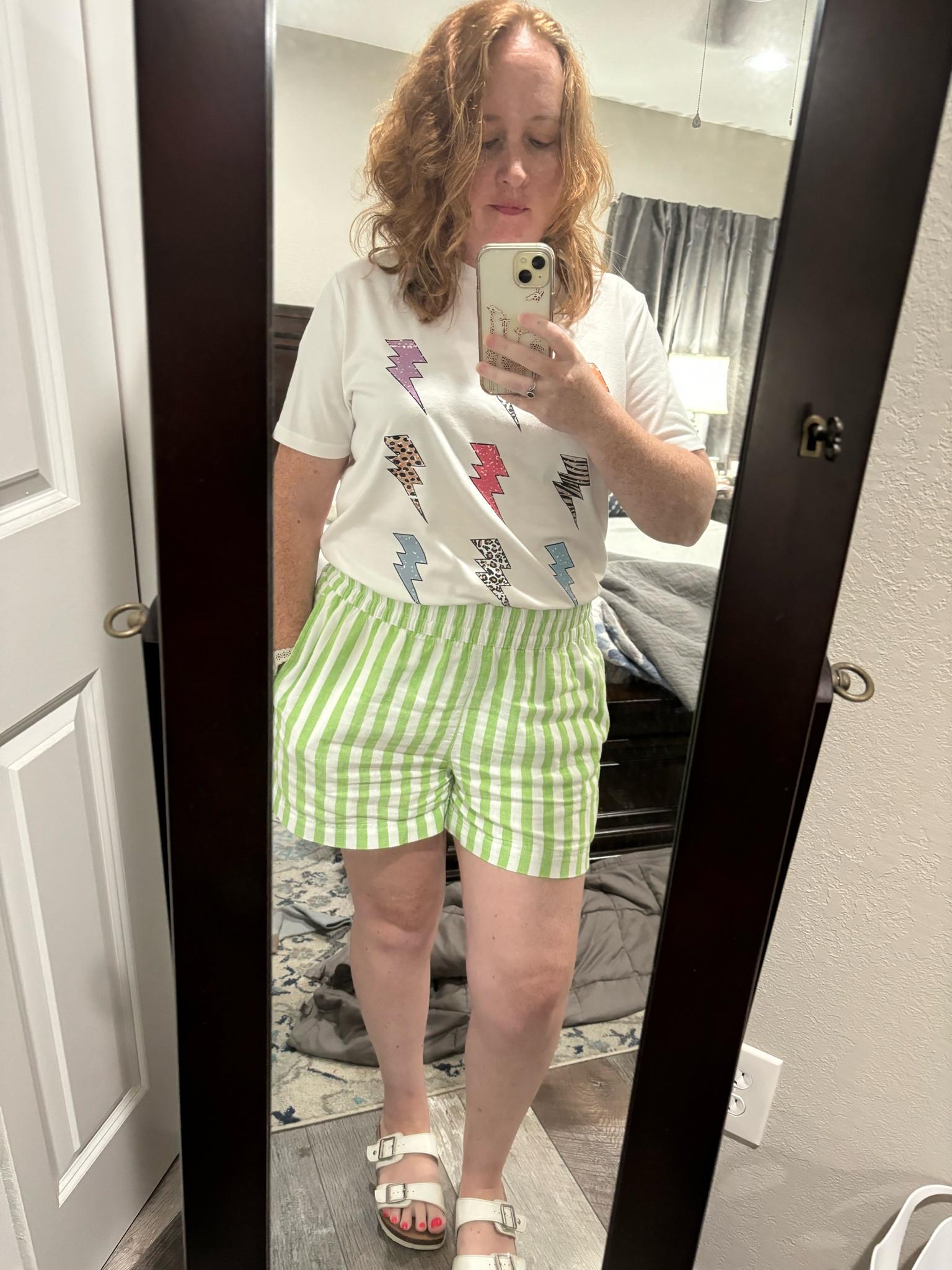 ⚡️my favorite way to mix prints is pairing a graphic tee with patterned bottoms 

#LTKStyleTip #LTKSummerSales #LTKFindsUnder50