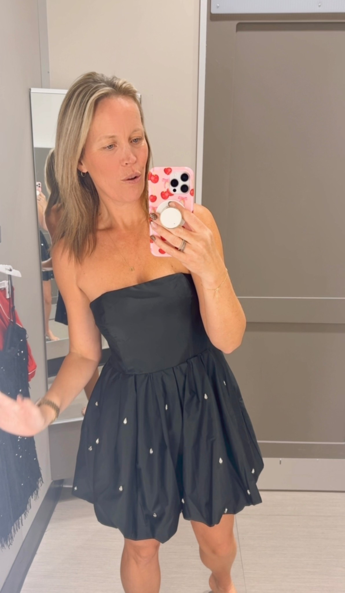 Holiday party pretty and on a budget 

#LTKHoliday