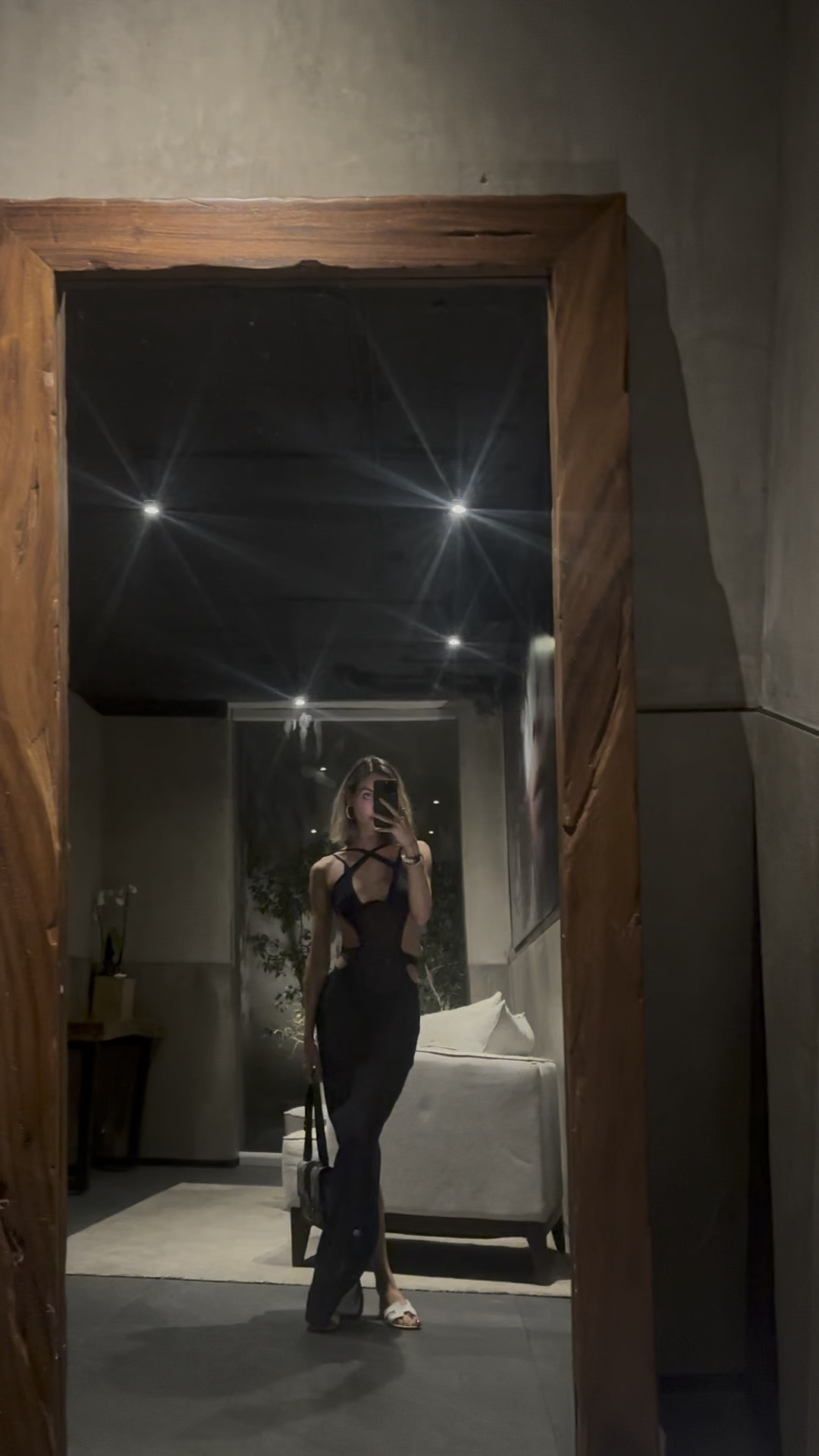 Outfit details: 
Dress-PLT 
Sandals- Oran, Hermes 
Bag- Christian Dior 

#vacationoutfit #springdress