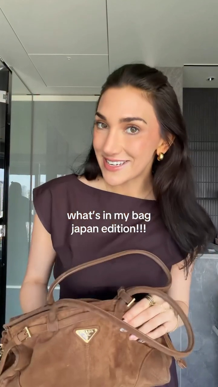 what’s in my bag: Japan edition 🤎

#LTKootd