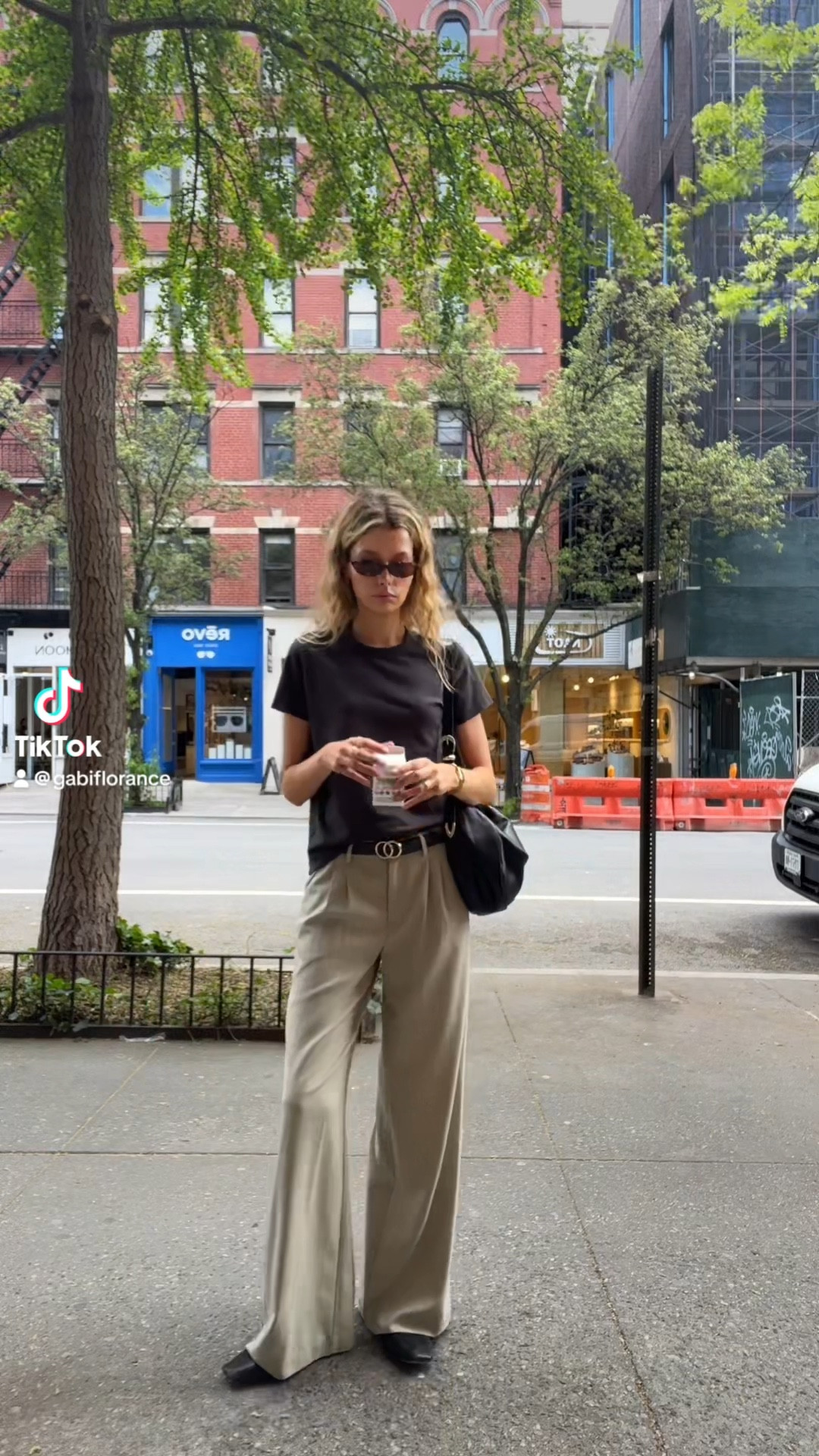 ootd to run errands in soho 

#LTKVideo #LTKstyletip