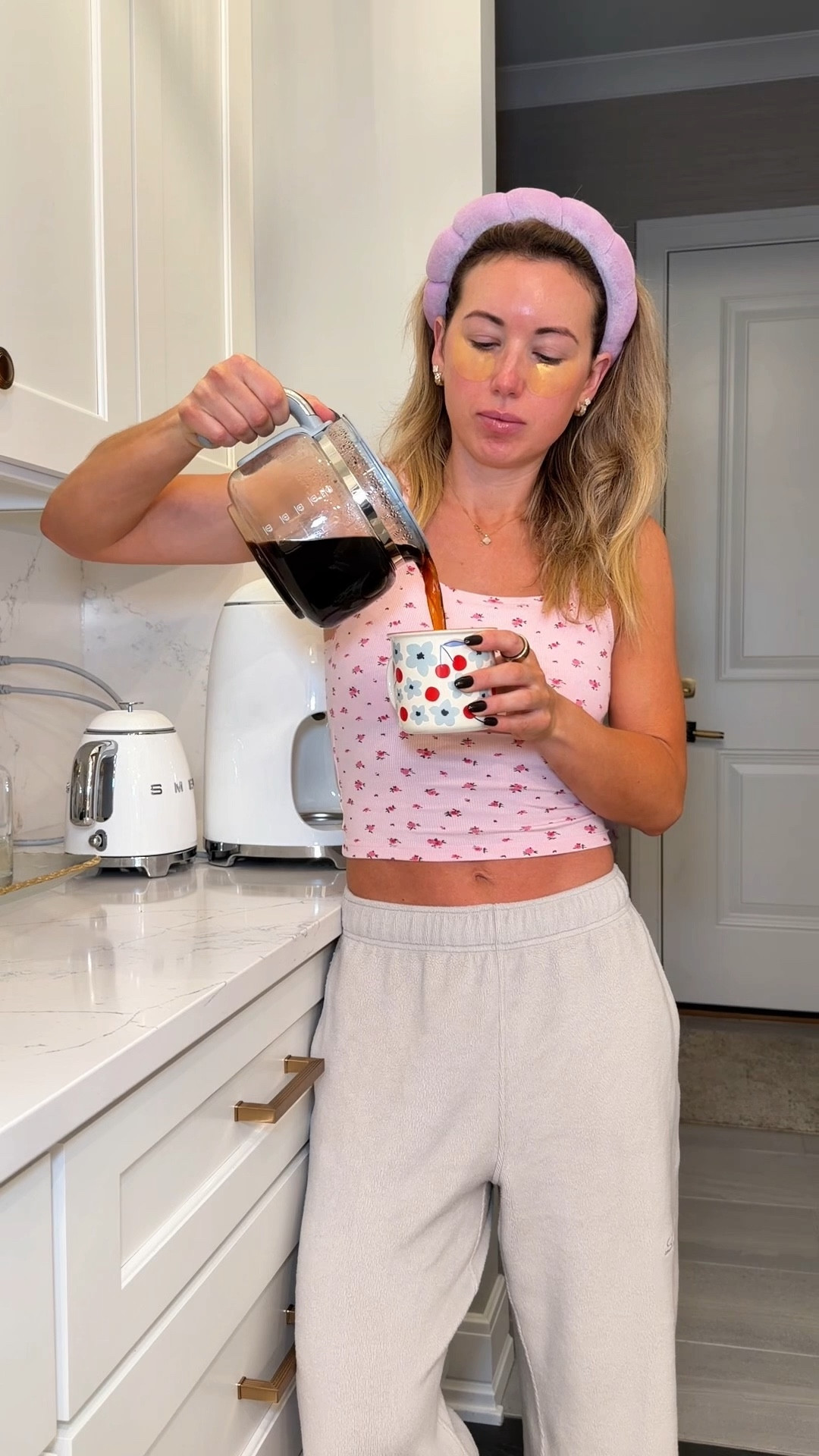 Velour sweatpants run big- size XS