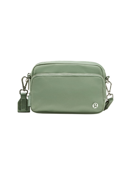 Everywhere Crossbody Bag 2L | Lululemon (US)