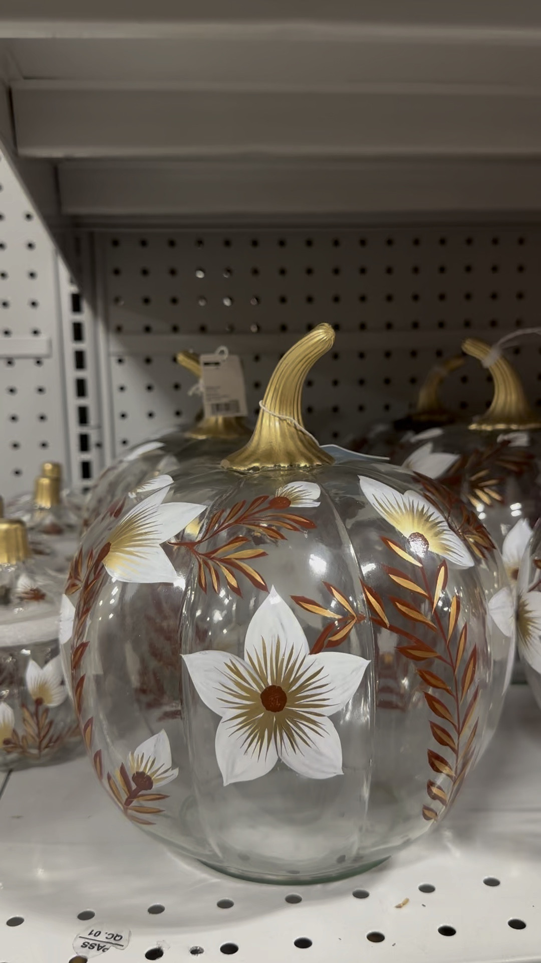 Classy and elegant! Shop these pumpkins below 👇🏽 

#LTKHome #LTKFindsUnder50 #LTKSeasonal