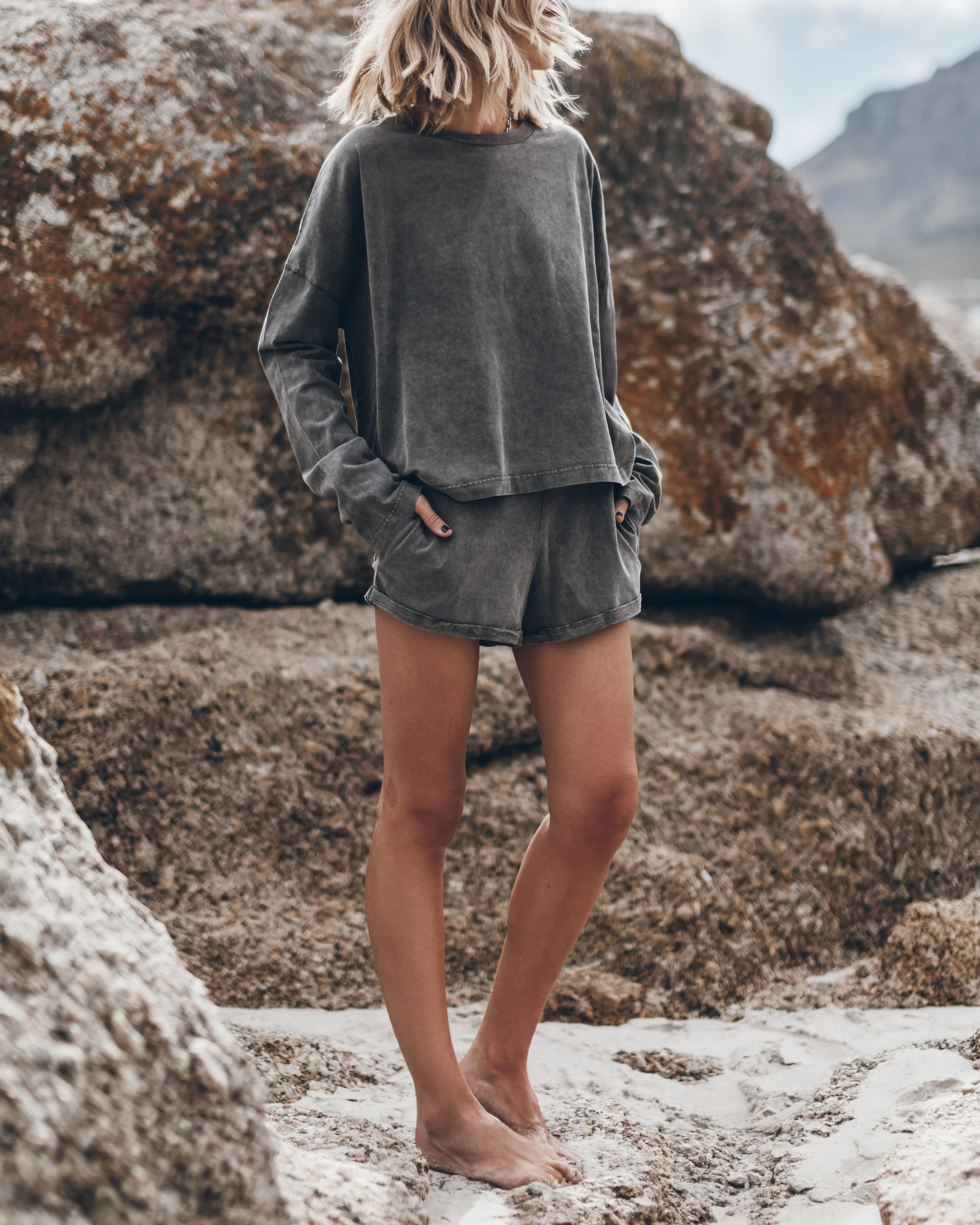 MIKUTA | The Dark Faded Loose Cotton Longsleeve | MIKUTA