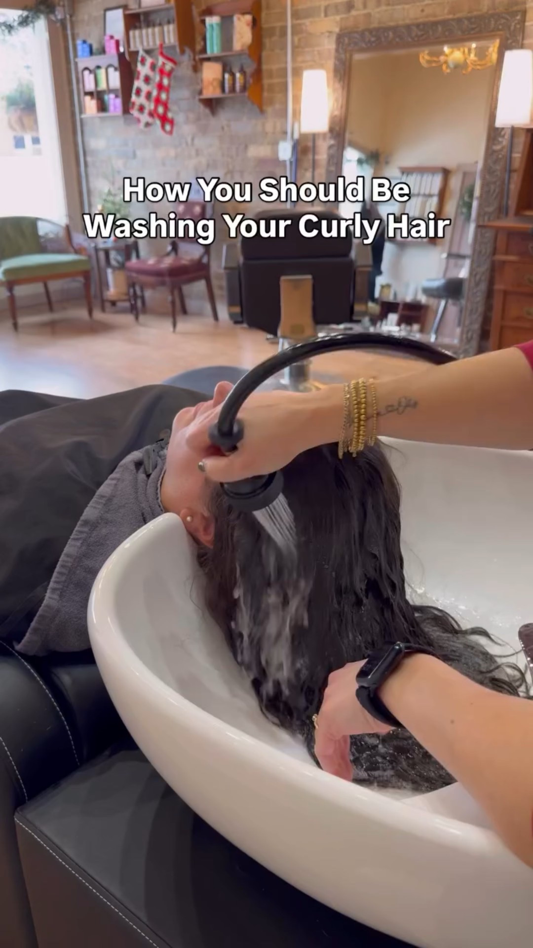 Yes, there’s a special way to wash curly hair! So without further ado, here is how you wash curly hair:

Step 1: Wet hair down.

Step 2: Clarifying shampoo (~1x/month). Note that well water builds up on the hair more than city water, so you may need to consider doing this more if this applies to you!

Step 3: Rinse and repeat until it lathers. This may take 3-4 rounds of washing and that’s normal!

Step 4: Cleansing shampoo to lower the scalp’s ph and close the cuticle. (This will be Step 2 on wash days you are not clarifying!)

Step 5: Conditioner. A half-dollar-sized amount used on mids and ends and sitting for ~5-10 minutes before rinsing is ideal.

I have all of my innersense favorites from this video (Plus my other favorite products) on my storefront!

Comment “LOCKS” and I’ll DM you my list of favorite curly hair products!
.
.
.
#curlyhairwash
#hairwashprocess
#curlyhairtips
#curlyhairproducts
#curlspecialist