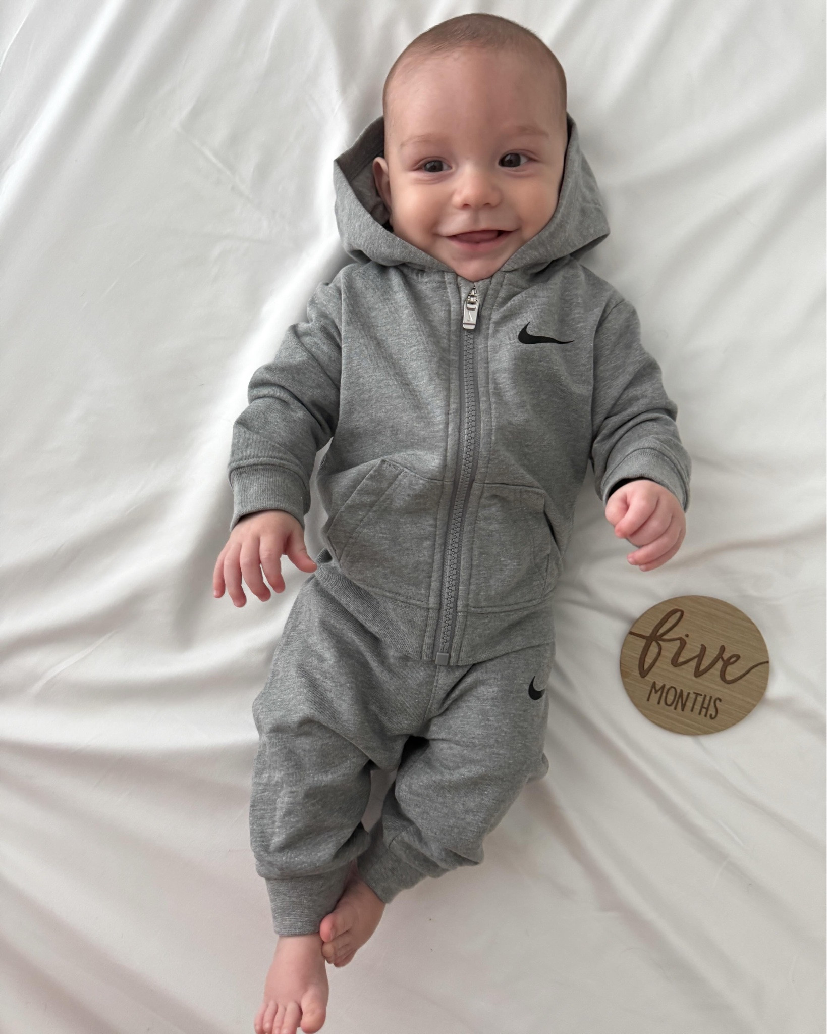 5 months going on 5 ☺️🤍 we’re moving and grooving over here like it’s our job! 

Little mans favorites + milestones —
• daddy officially made him giggle 
• rolling over on both sides (no longer favoriting one side) 
• sitting up with little to no assistance 
• discovered a new type of scream when not about something LOL
• loves FaceTiming his cousin Jadzia that only calls him boobah 
• teething isn’t our best friend but the teething carrot is 😝
• really into listening to moms conversations 
• loves rolling off the couch as dad catches him hahaha

That’s a wrap! Andrew and I are in awe of this little boy every single day and how much he’s growing, learning, and pushing himself to discover new lengths. Not sure how we have a 5 month old but we sure are loving every minute of being his parent’s!

#motherhood #milestones #5monthold #nike