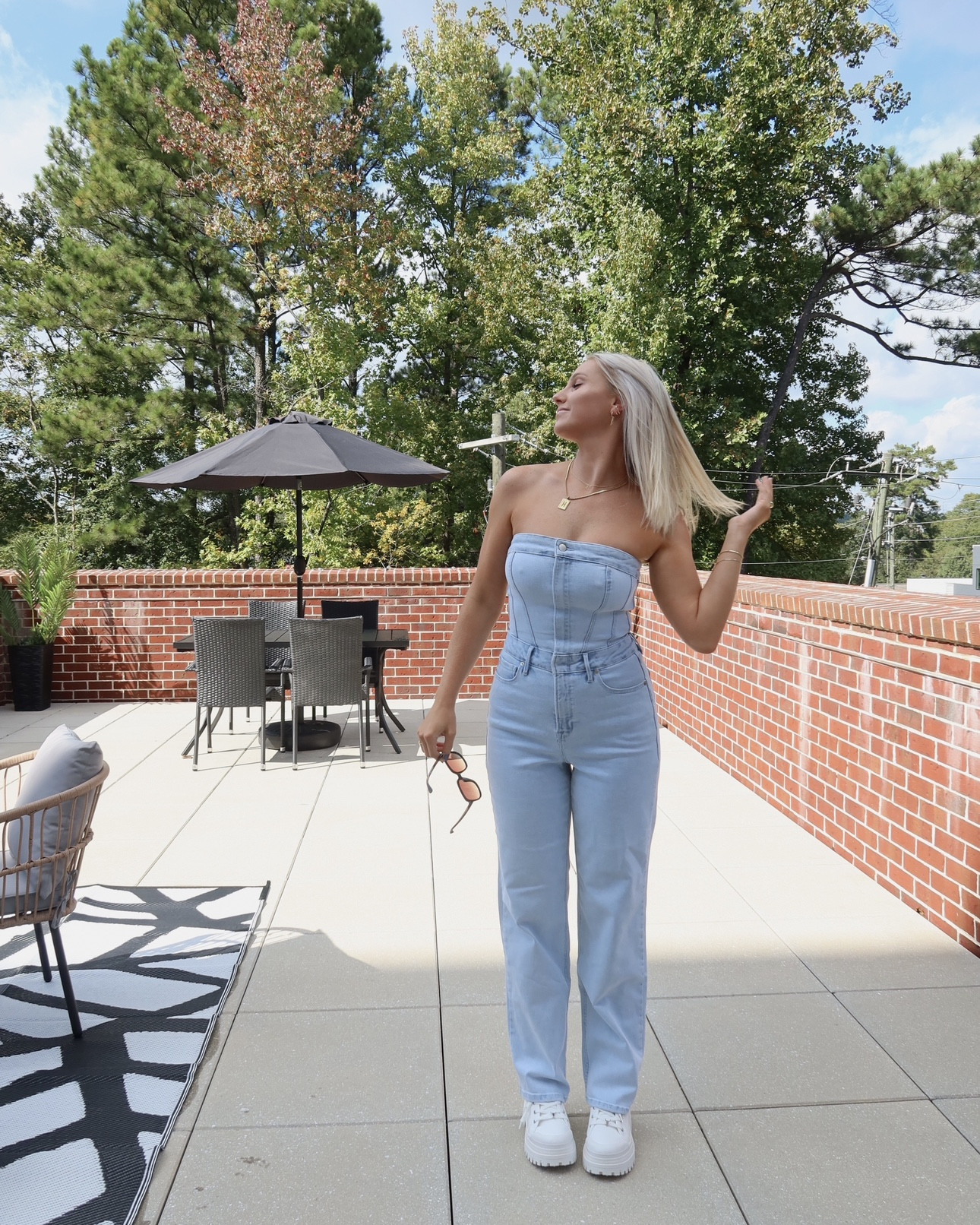 Good American jumpsuit

#LTKStyleTip