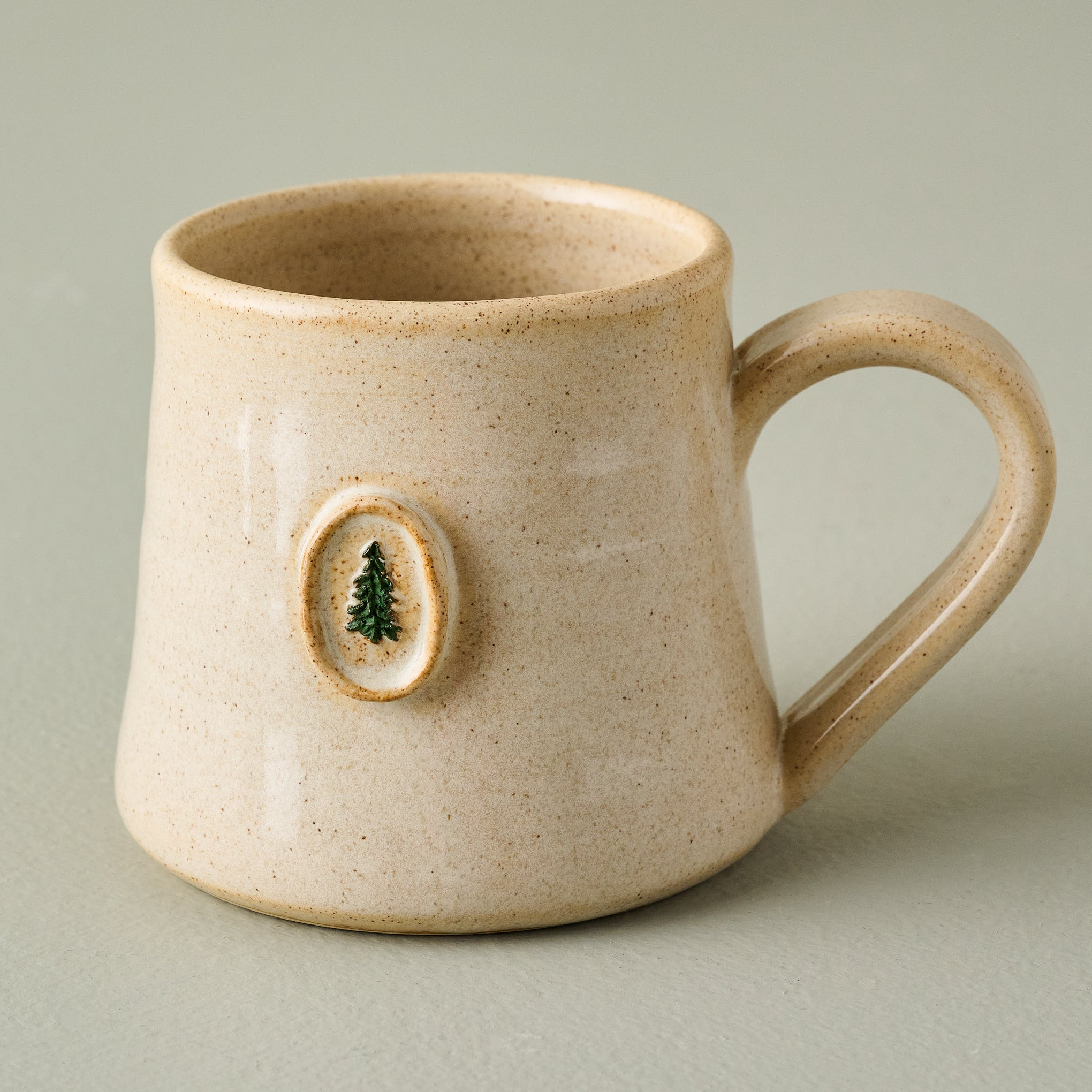 Black Oak Artisan Tree Beige Mug | Magnolia