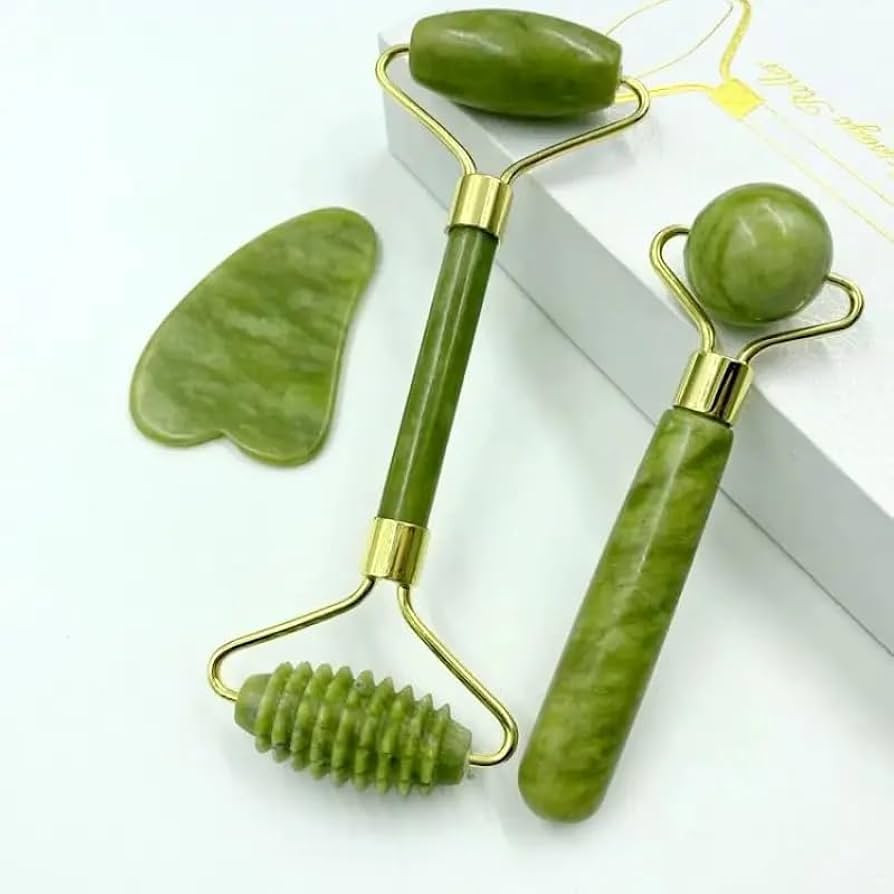 3-in-1 Jade Roller and Gua Sha Facial Kit | 100% Natural Jade Stone Massager Set for Anti-Aging, ... | Amazon (UK)