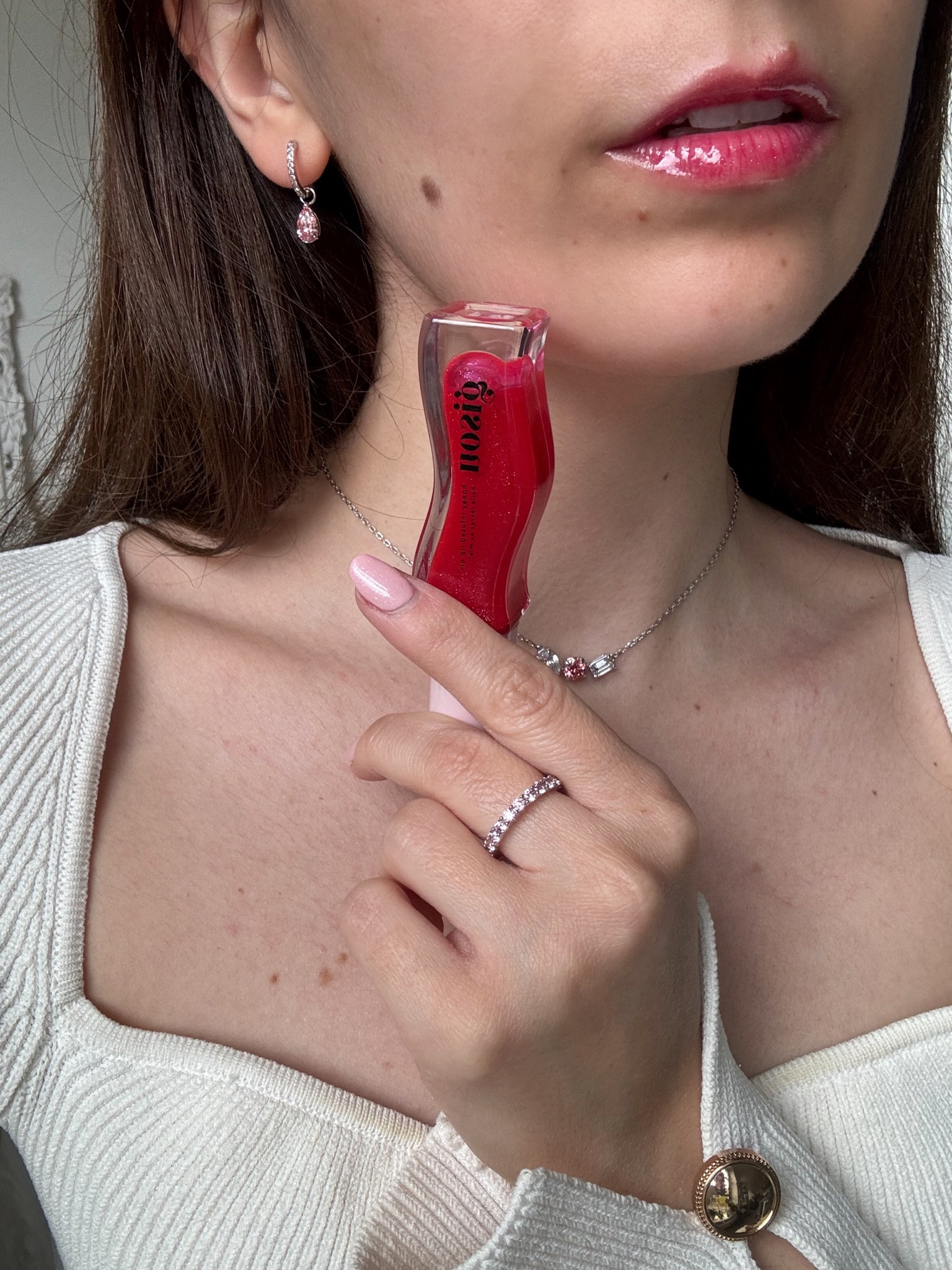 The new limited edition lip oil from Gisou is the Cherry on (the cake) top on all your outfits, especially the holiday looks!
This is the 5th lip oil that I own from the brand and my absolute favourites so far were the Strawberry Sorbet that has a lovely sheer pinky red shade and the Watermelon Sugar that is a sheer pink with shimmer. The newest addition Cherry on the Cake is a sheer red shimmer and I adore it! Your lips stay hydrated while looking plump and juicy. I think that it will make the perfect finishing result on your holiday looks! Because it’s a limited edition I ordered two 🙈

#LTKbeauty #LTKeurope #LTKgiftguide