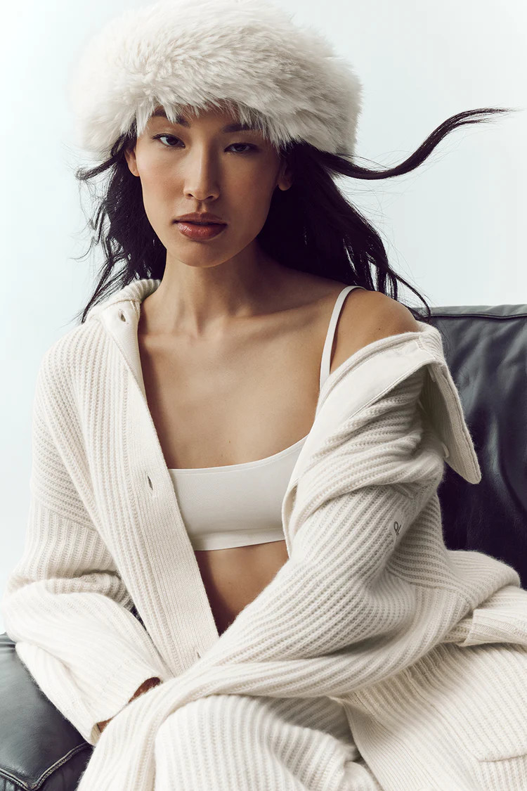 Courchevel Cashmere Faux Fur Beanie | Alo Yoga