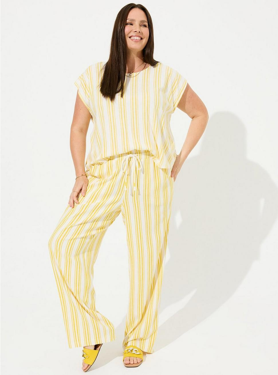 Pull-On Wide Leg Stretch Linen High-Rise Pant | Torrid (US & Canada)