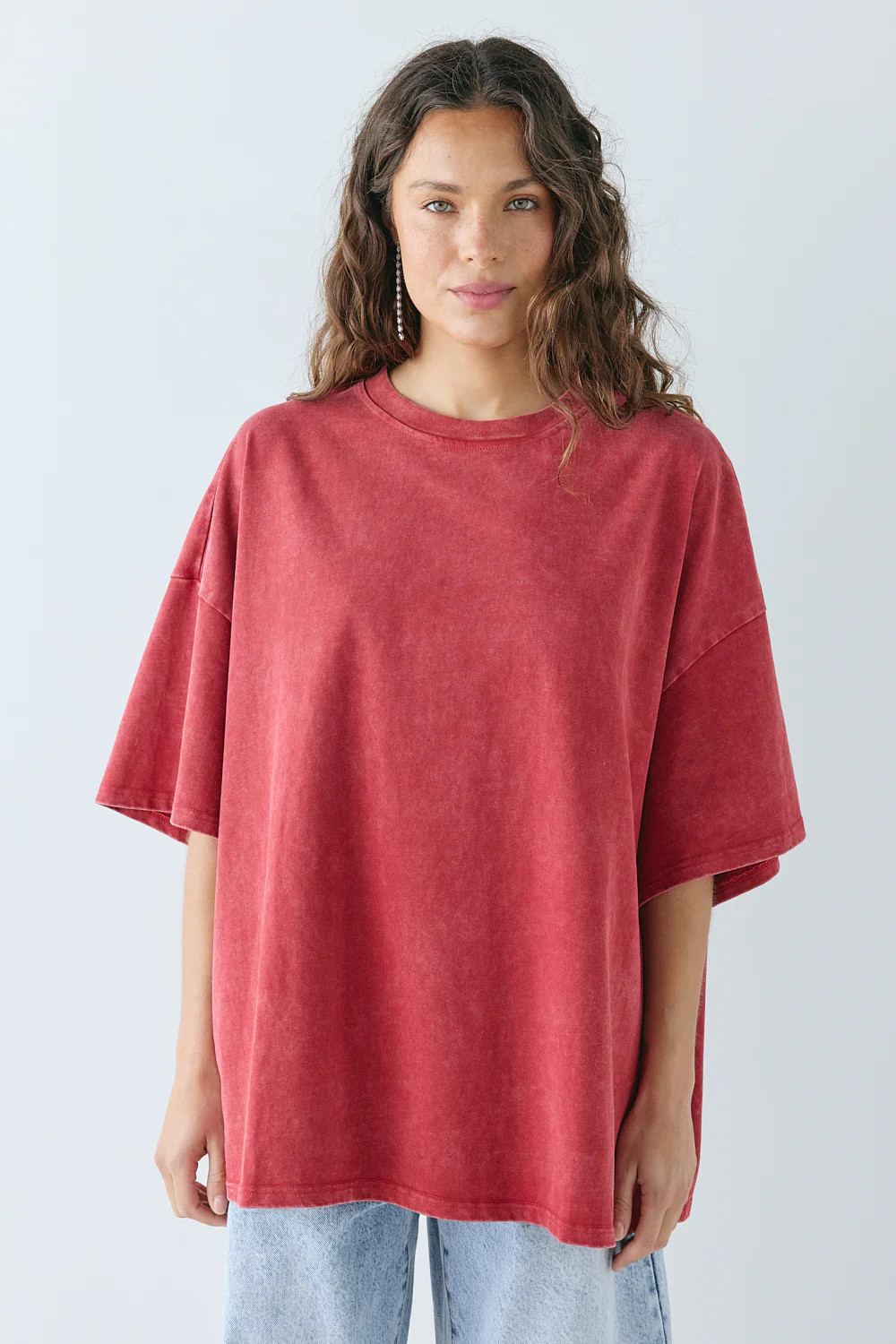 Willow Tee Chalk Red | VRG Grl
