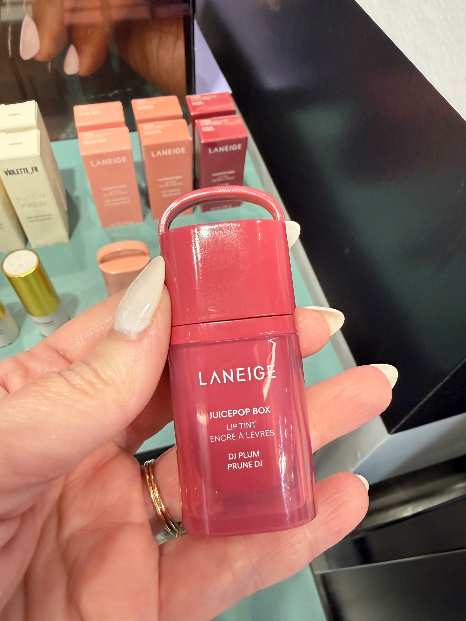 Obsessed with this new lil tint from Laneige!! 



#LTKmomlife #LTKBeauty #LTKgrwm