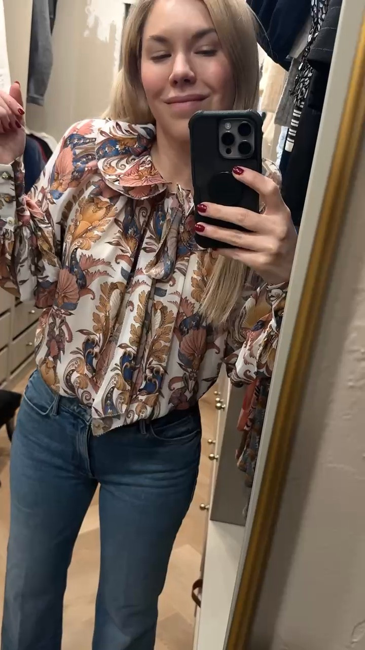 Spring outfit 
**JEANS RUN SMALL BUT HAVE A LITTLE STRETCH**
I sized down for a more loose fit - they do run on the smaller side 