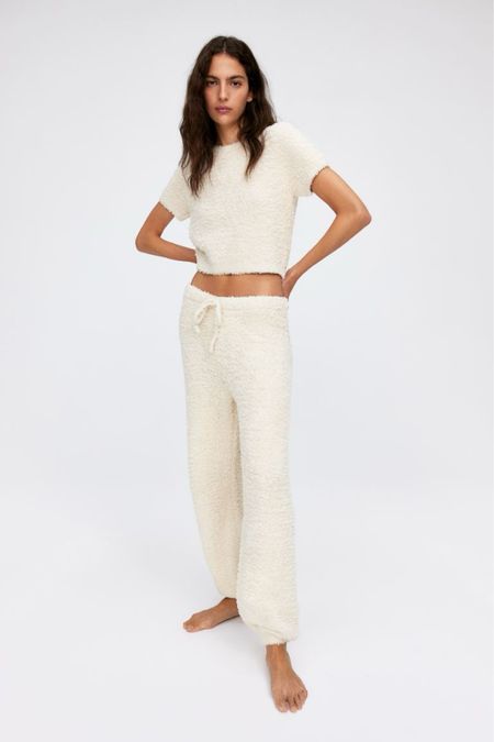 Favorite loungewear peace’s to wear when you want to be comfortable & stylish at home 🤍🕊️

#LTKfindsunder100 #LTKstyletip #LTKfindsunder50