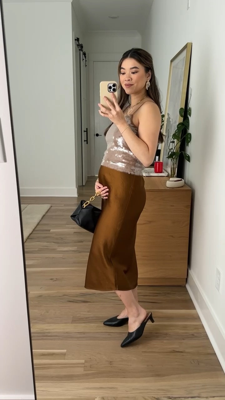 Love this sparkle top!

vacation outfits, winter outfit, Nashville outfit, winter outfit inspo, family photos, maternity, ltkbump, bumpfriendly, pregnancy outfits, maternity outfits, holiday outfit, holiday party, Christmas party, gifts for her, gift guide

#LTKparties #LTKSeasonal #LTKHoliday