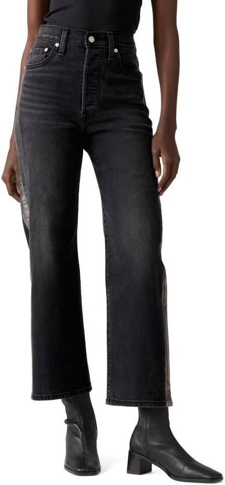 Levi's Women's Ribcage Straight Ankle Jeans | Amazon (US)