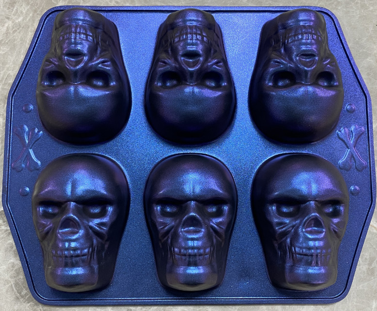 Way to Celebrate, Skull Cast Aluminum Cake Baking Pan, 6-Cup Cavities with 6 Skull Faces - Walmar... | Walmart (US)