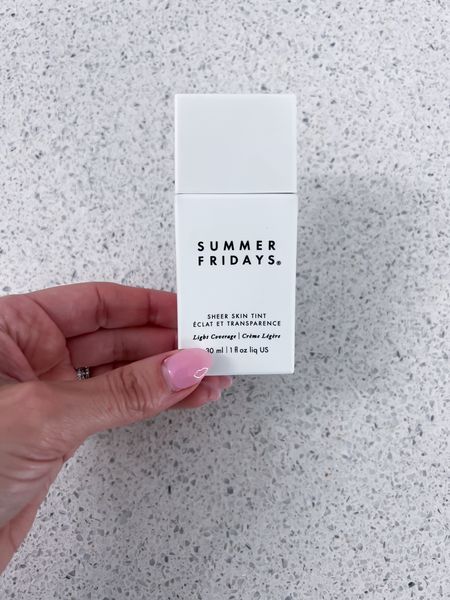Summer Fridays Sheer Skin Tint

Shade 3//so lightweight and hydrating//sheer to light coverage but buildable//helps even skin tone and lessen look of redness and pores//gives skin healthy look//vegan//non-comedogenic

@summerfridays #ad

#LTKbeauty
