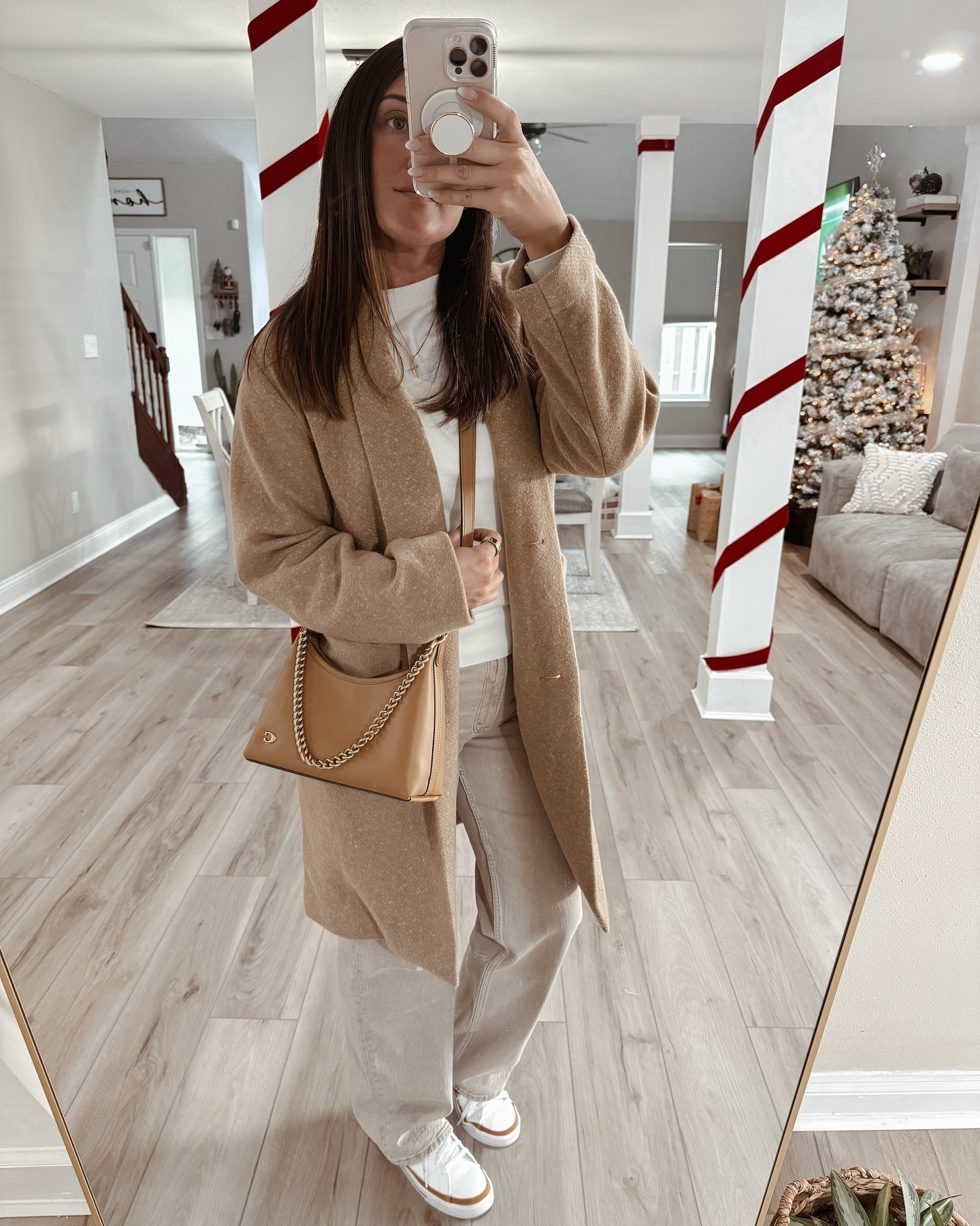 I’m a neutral girl, in own little neutral world. 🤍🤎
•
•
•
#Coach #CoachBag #CoachOutlet #CoachLovers #CoachStyle #CoachCommunity #LuxuryBags #DesignerHandbags #CoachCollection #CoachFashion #Abercrombie #AbercrombieStyle #AbercrombieAndFitch #AbercrombieOutfit #AbercrombieLooks #AFStyle #CasualChic #AbercrombieEssentials #OOTD #AbercrombieVibes #StyleInspo #OutfitGoals #FashionLover #ClosetGoals #CasualStyle #EverydayOutfits