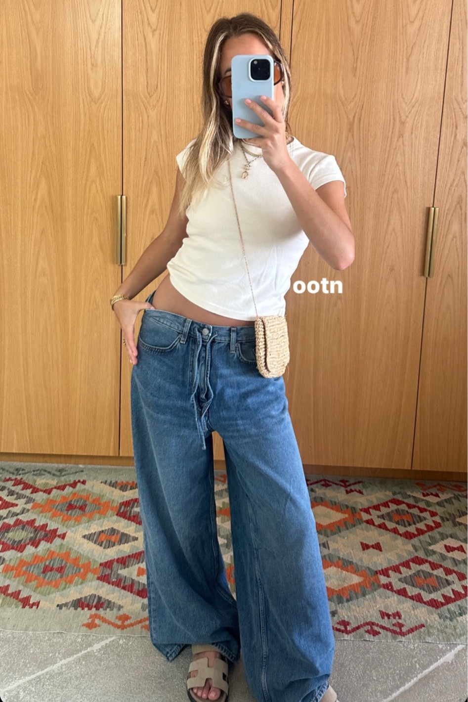 My new favorite comfy jeans from Cos 💙

#LTKtravel #LTKshoecrush #LTKstyletip