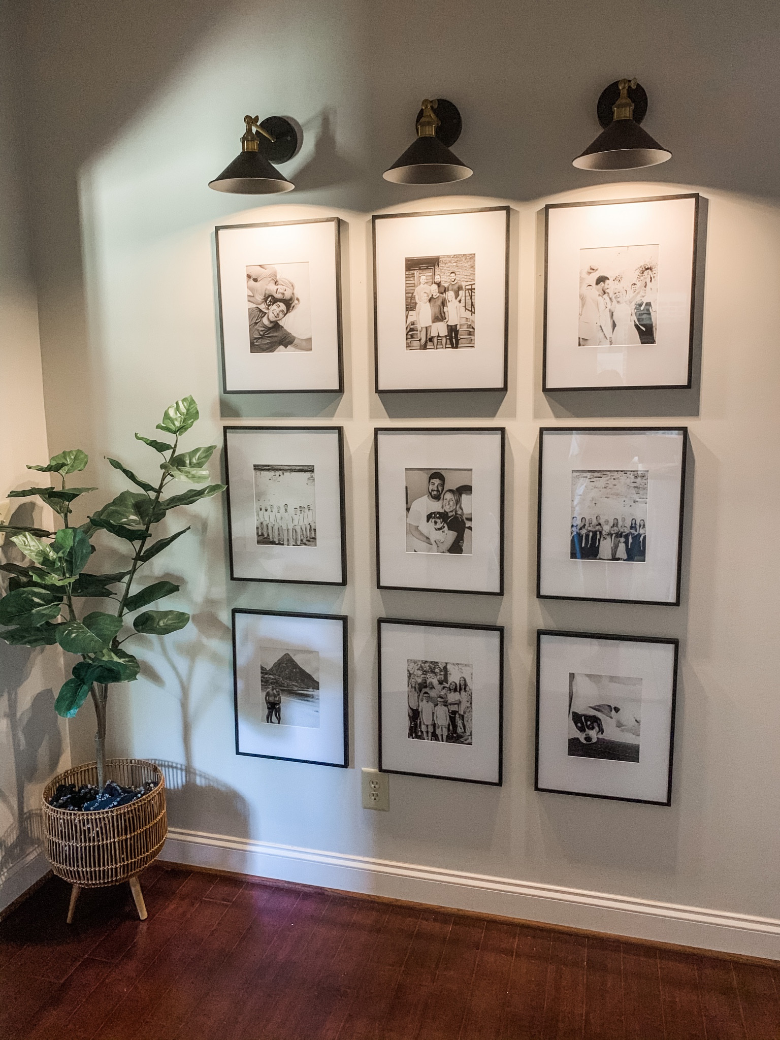 Simple hallway decor with a large gallery wall 🌟 

#LTKhome #LTKFind #LTKunder50