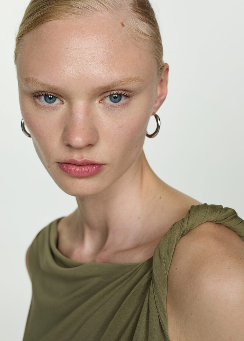 Search: Olive top (33) | Mango USA | MANGO (US)