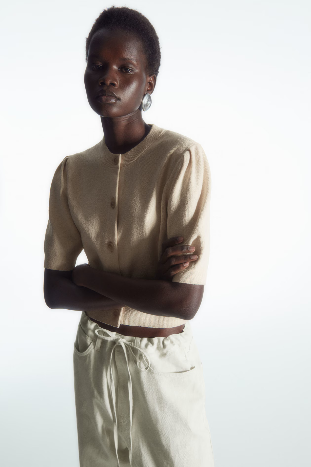 CROPPED SHORT-SLEEVED CARDIGAN - LIGHT BEIGE | COS (AU)