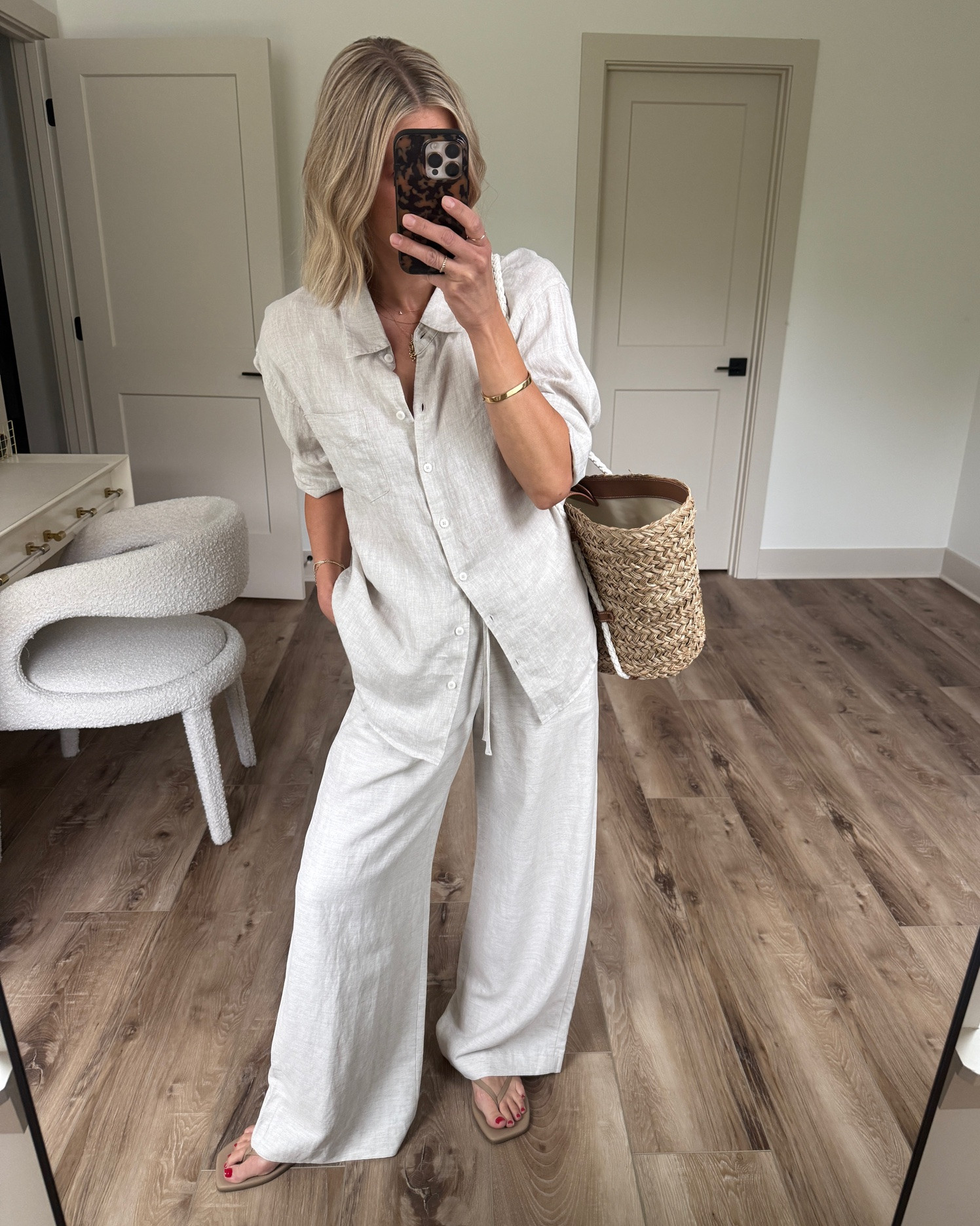 Aritzia Private Summer Sale

@Aritzia #aritziapartner #ad #paidlink

#LTKSaleAlert #LTKOver40 #LTKSeasonal