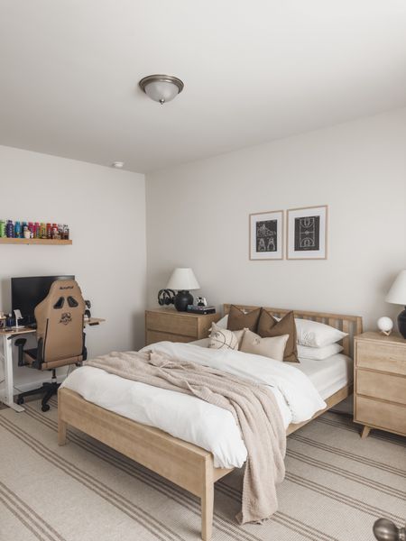 Light neutral aesthetic boys basketball theme bedroom! Styled with affordable furniture finds, creamy linens and all the brown tones. 


Furniture finds, plank and beam, Wayfair finds, Amazon furniture, gamer room, gamer chair, boys room with a desk, shop the look 

#LTKHome #LTKSaleAlert #LTKFindsUnder100