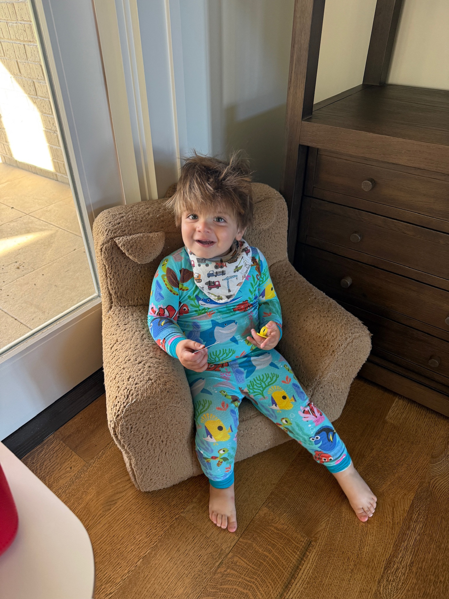 Crazy hair Coopy!!

Pbk, pottery barn, Nemo, finding Nemo, little Sleepies, kids chair, Grace white 

#LTKKids #LTKmomlife #LTKBaby