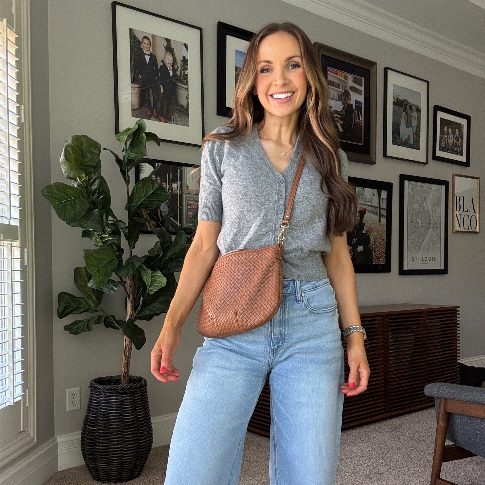 So happy you’re here! This is the ULTIMATE everyday bag!