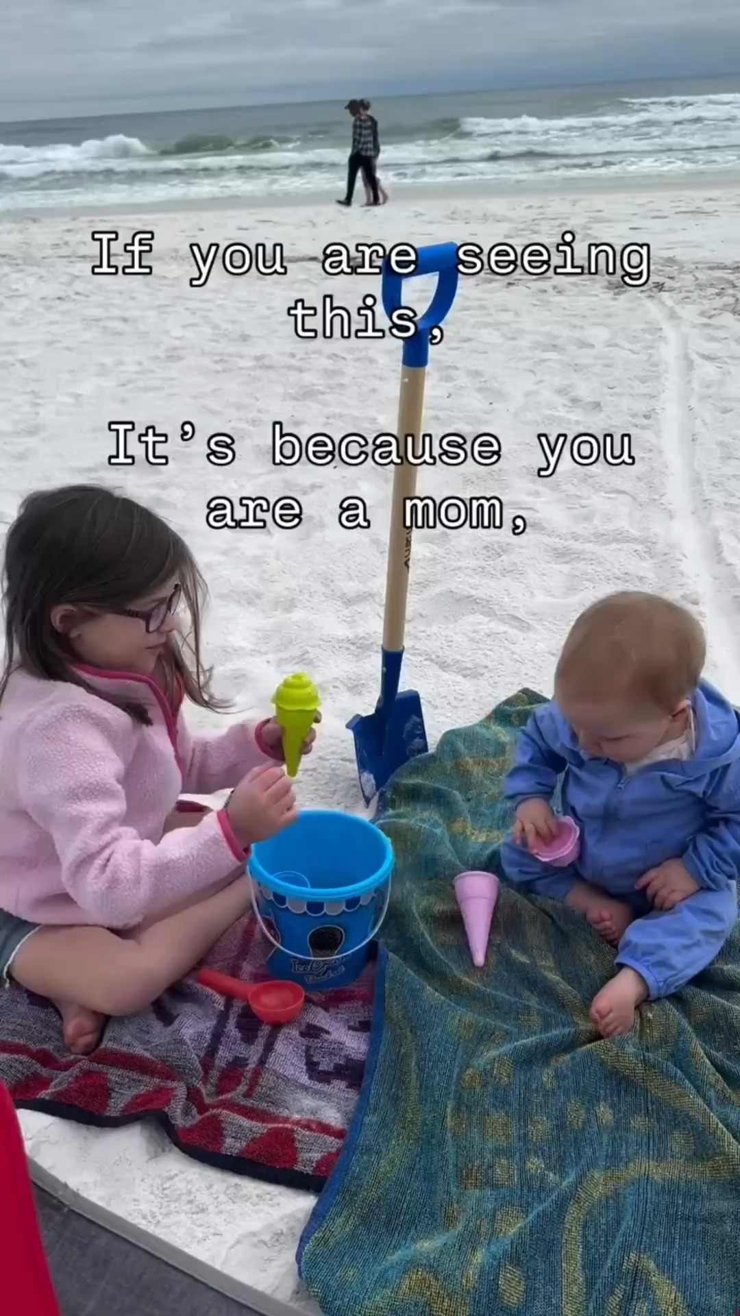 I’m Jessica — a stay-at-home mom of two, sharing the beauty of everyday life and fashion. Just your average woman working on becoming her best self, one day at a time.
Here to inspire, relate, and (hopefully) become your new favorite everyday content creator. ✨