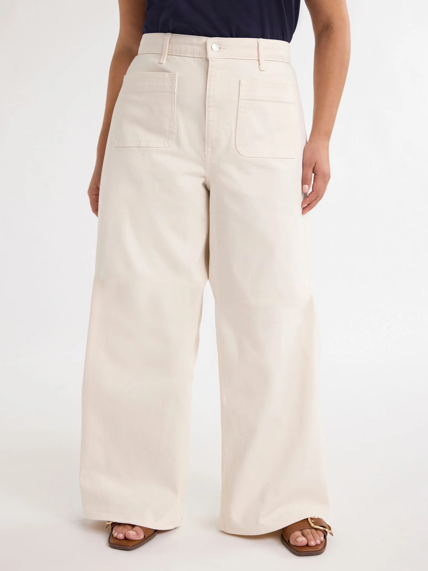 Free Assembly Women’s and Women's Plus Size Patch Pocket Wide Leg Jeans, 32” Inseam, Sizes 0-... | Walmart (US)