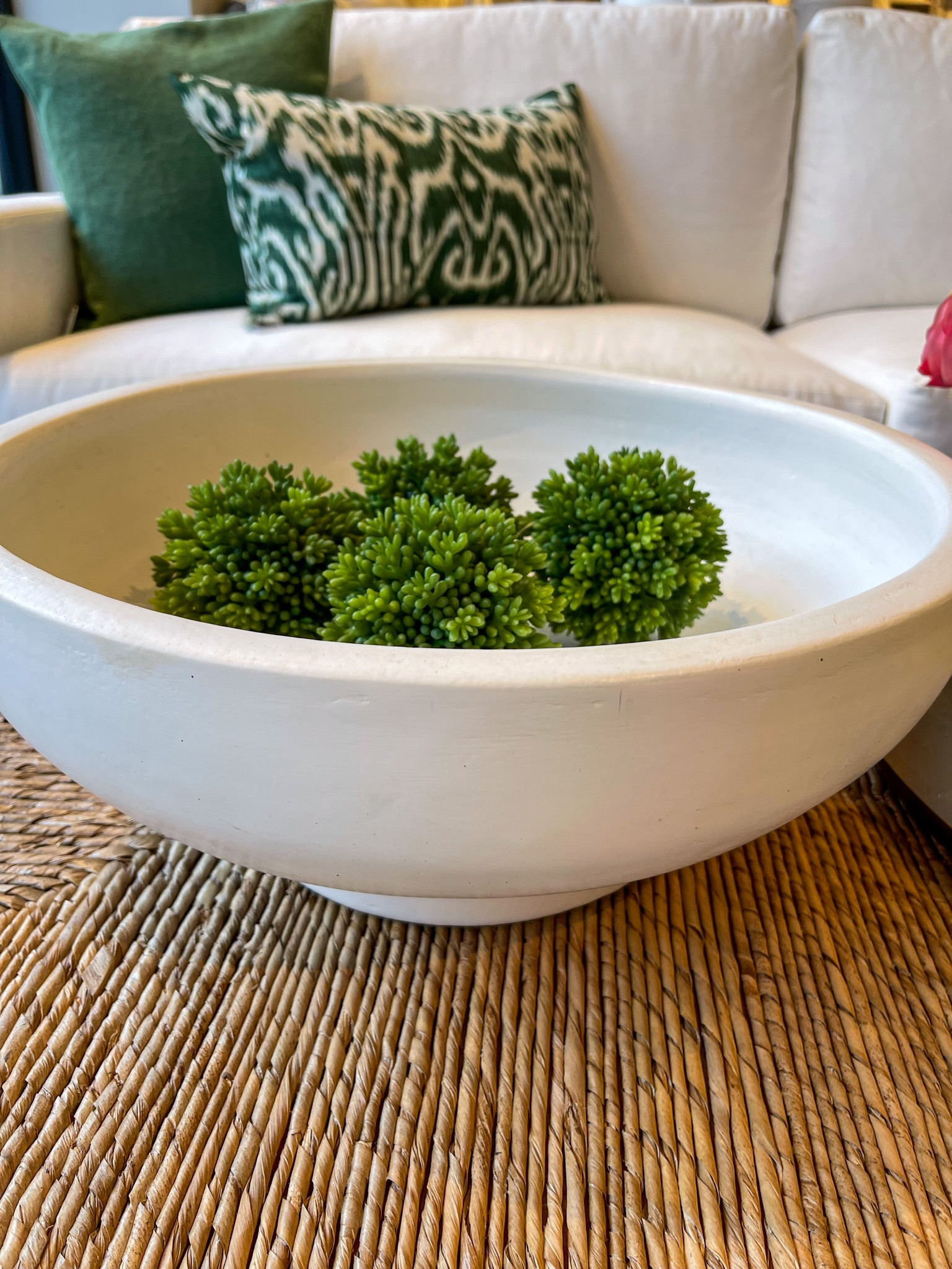 Freshen the room with some spring home decor. 

#springdecor #homedecor #coffeetable #couch #whitedecorbowl #greenpillows #fauxsucculantballs #potterybarnfinds @potterybarn #barelyblonde #roomrefresh #seasonalhome

#LTKSeasonal #LTKhome #LTKFind
