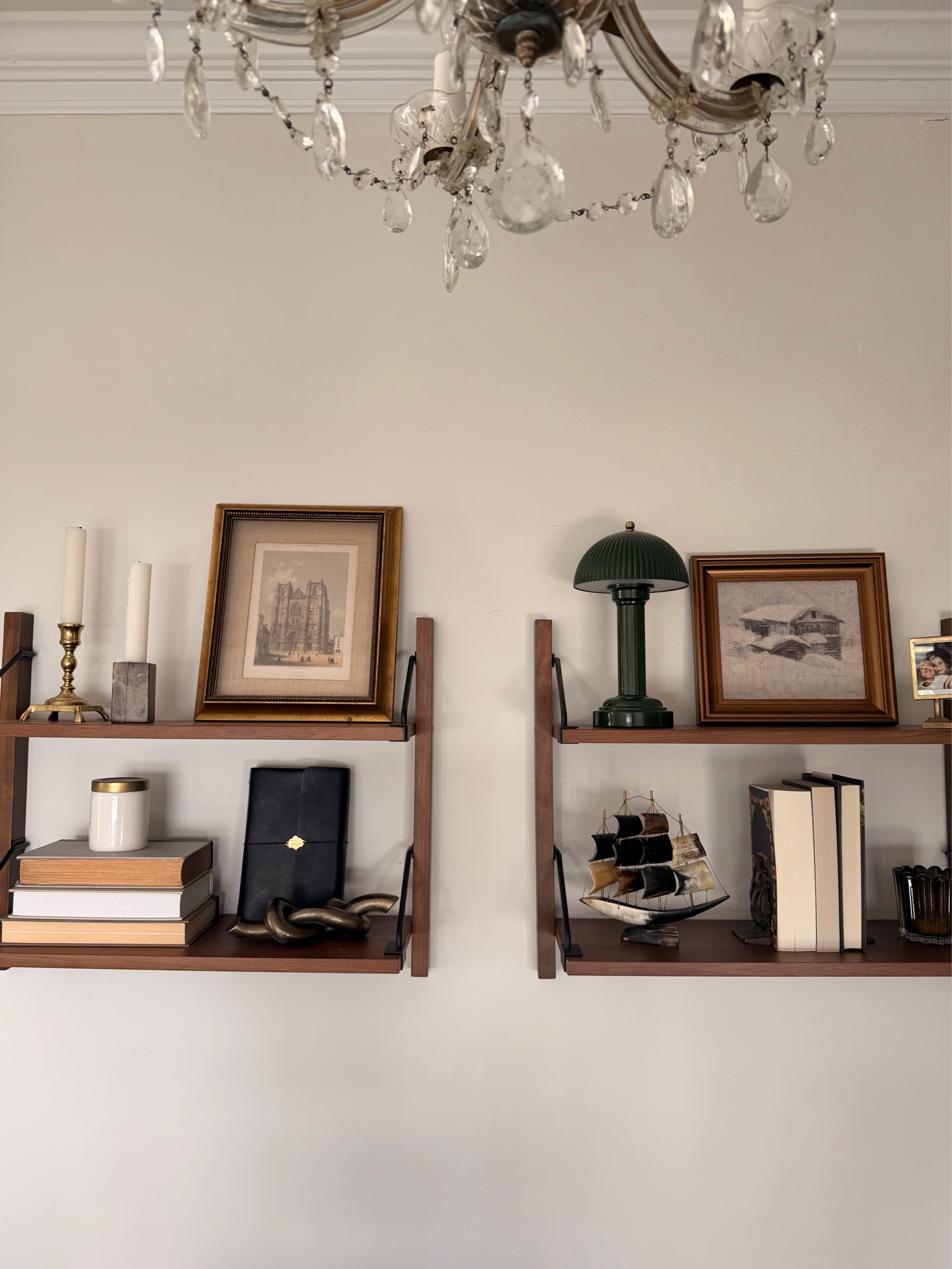 Linking what I can to the styled shelves in my office! 



#LTKHome