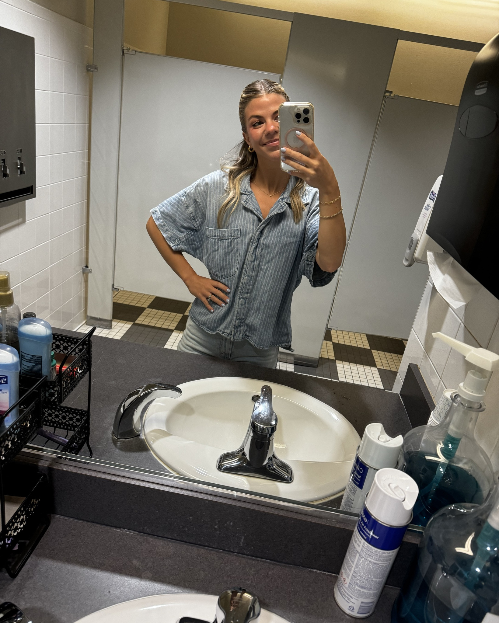 Denim tuxedo work ootd 🩵

#LTKStyleTip #LTKU #LTKWorkwear