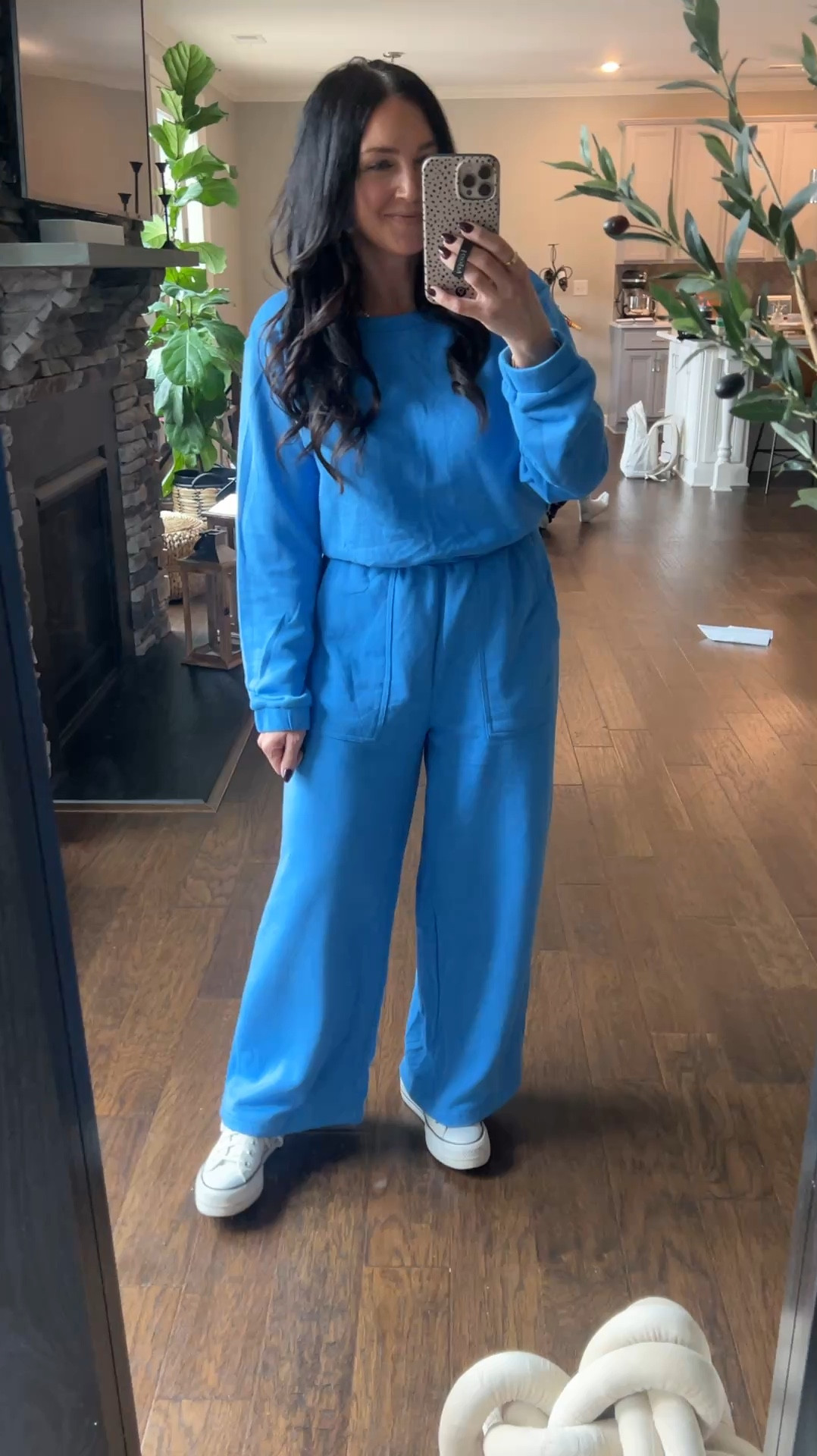 Comfy look for less that is petite friendly! Comes in more colors! Wearing size small.


#LTKPetite #LTKOver40