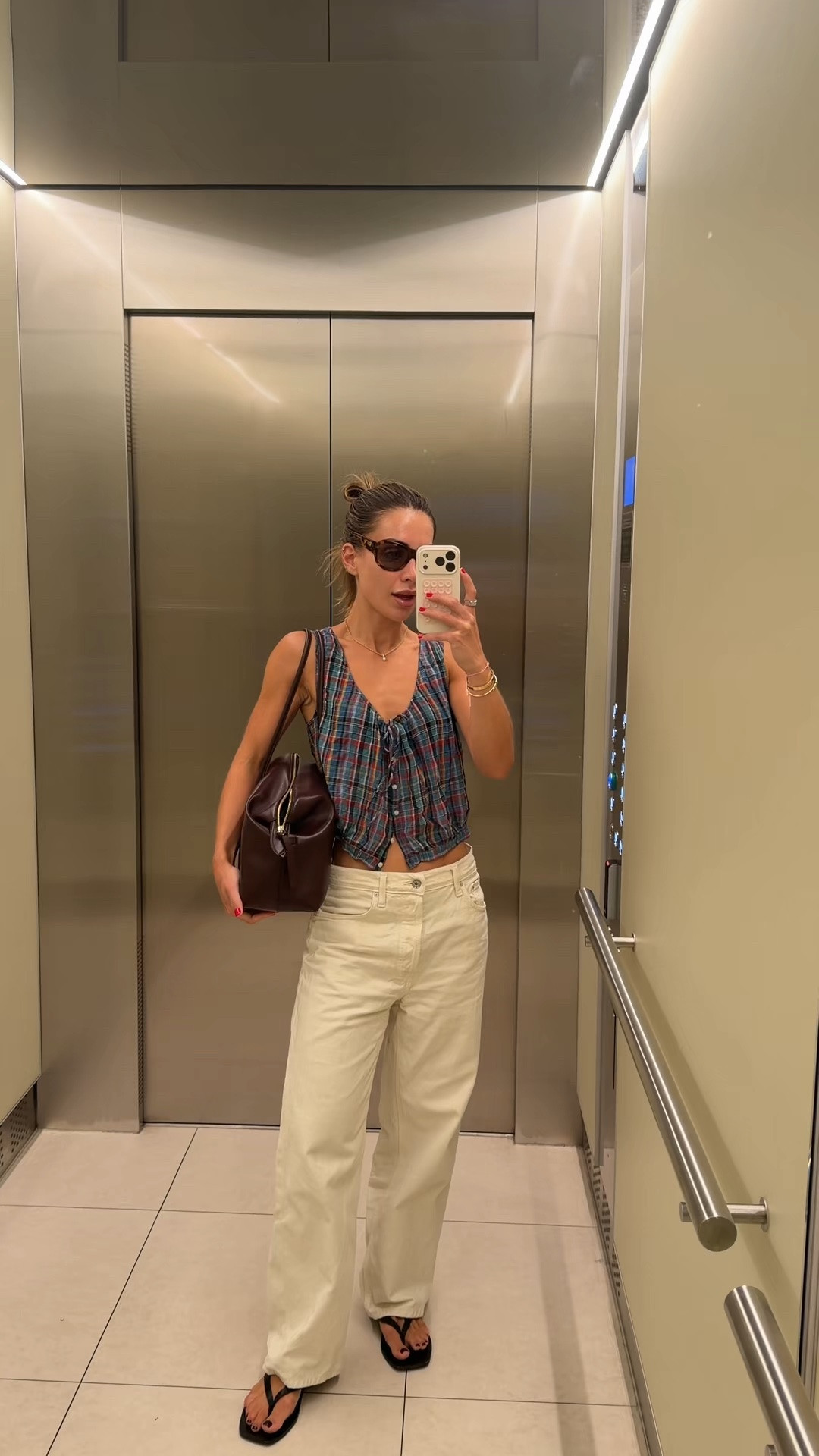 Love this look for spring / summer! Size 25 in jeans and xs in top for ref

#LTKsummer #LTKaustralia #LTKspring