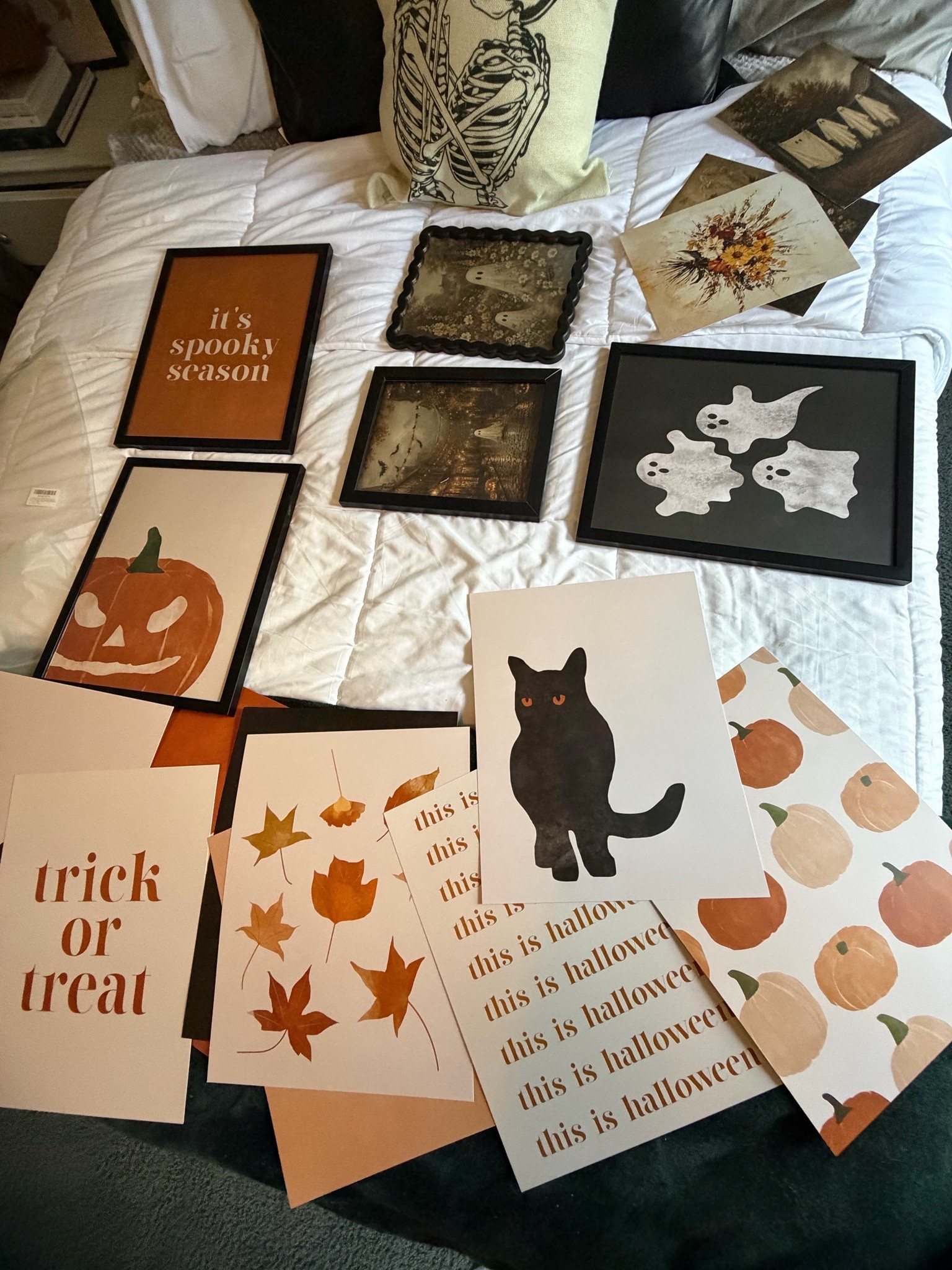 I love Halloween prints 🕷️👻🕸️🤍🎃

#LTKHome #LTKfitnessgoals #LTKSeasonal