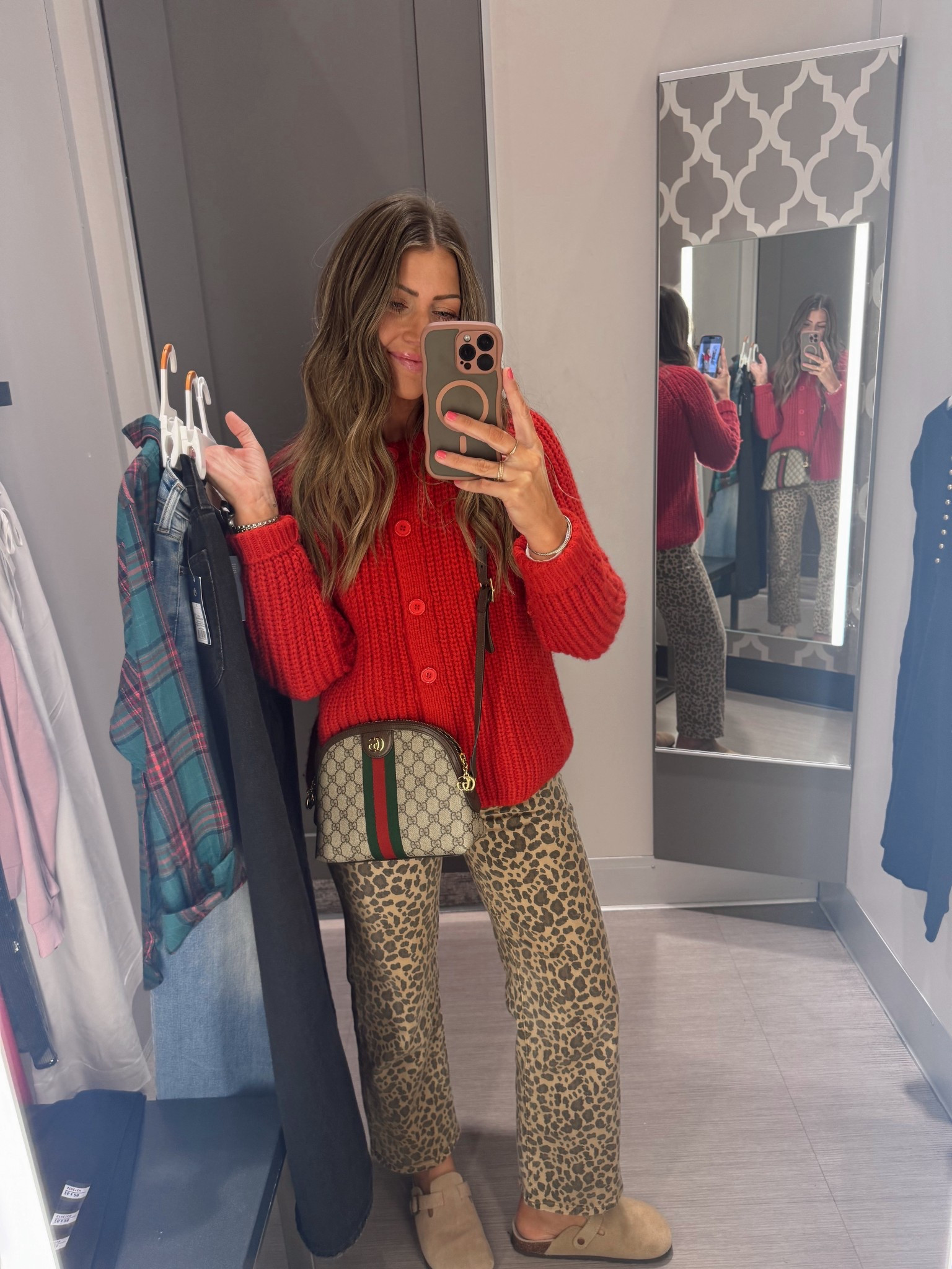 What I wore yesterday ♥️ size down in pants and sweater!!